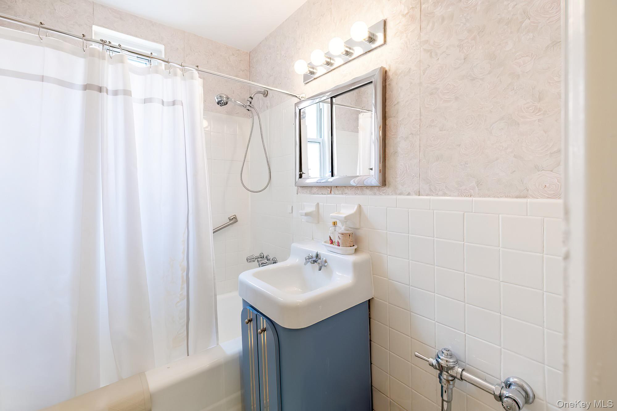 #17 photo, 2390 Palisade Avenue, Bronx , NY 10463