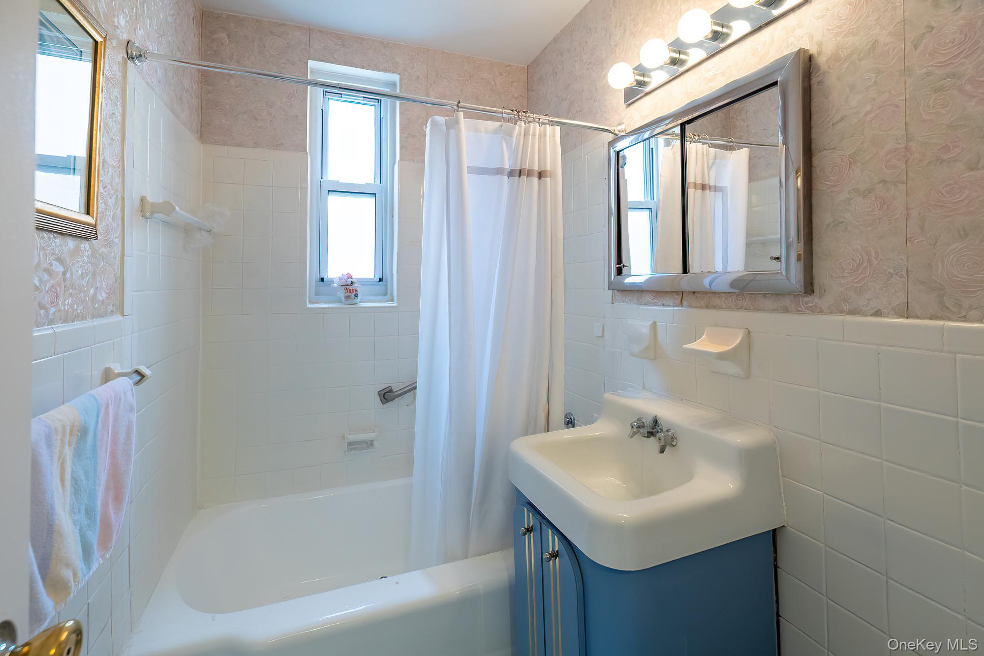 #19 photo, 2390 Palisade Avenue, Bronx , NY 10463