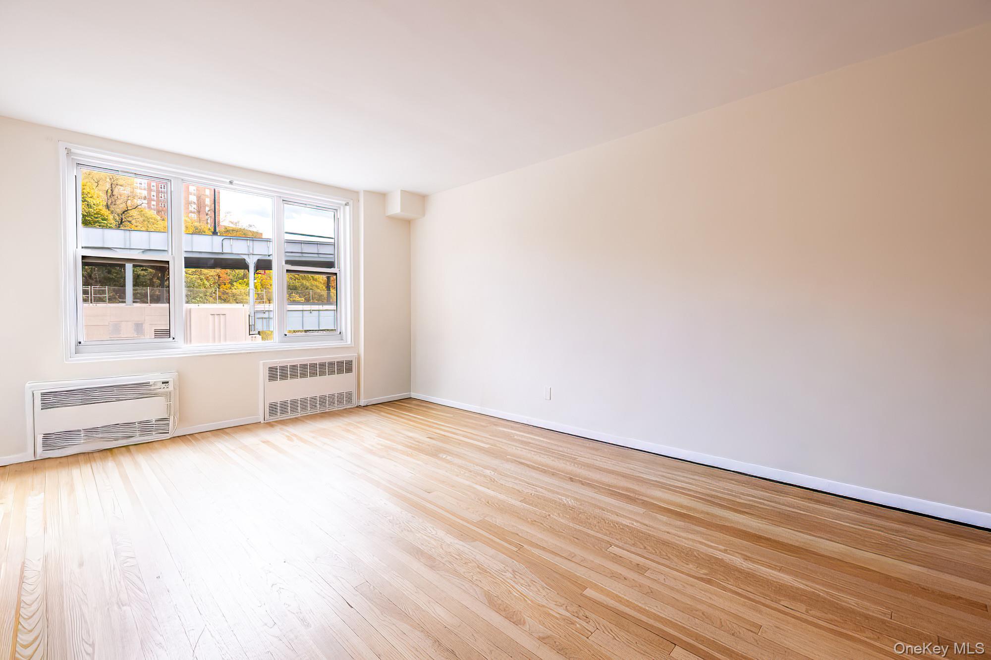 #6 photo, 2390 Palisade Avenue, Bronx , NY 10463