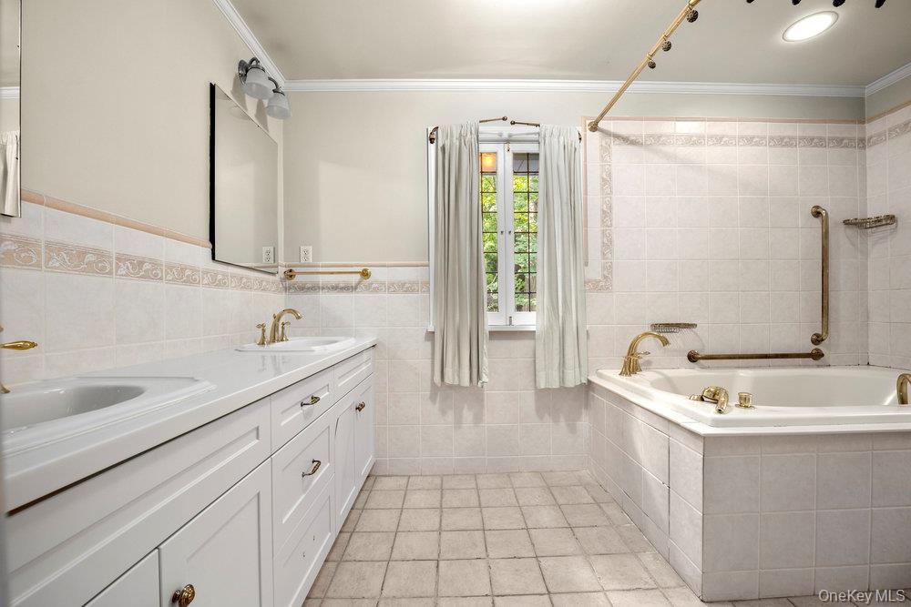 #18 photo, 40 Pine Brook Drive, Larchmont , NY 10538