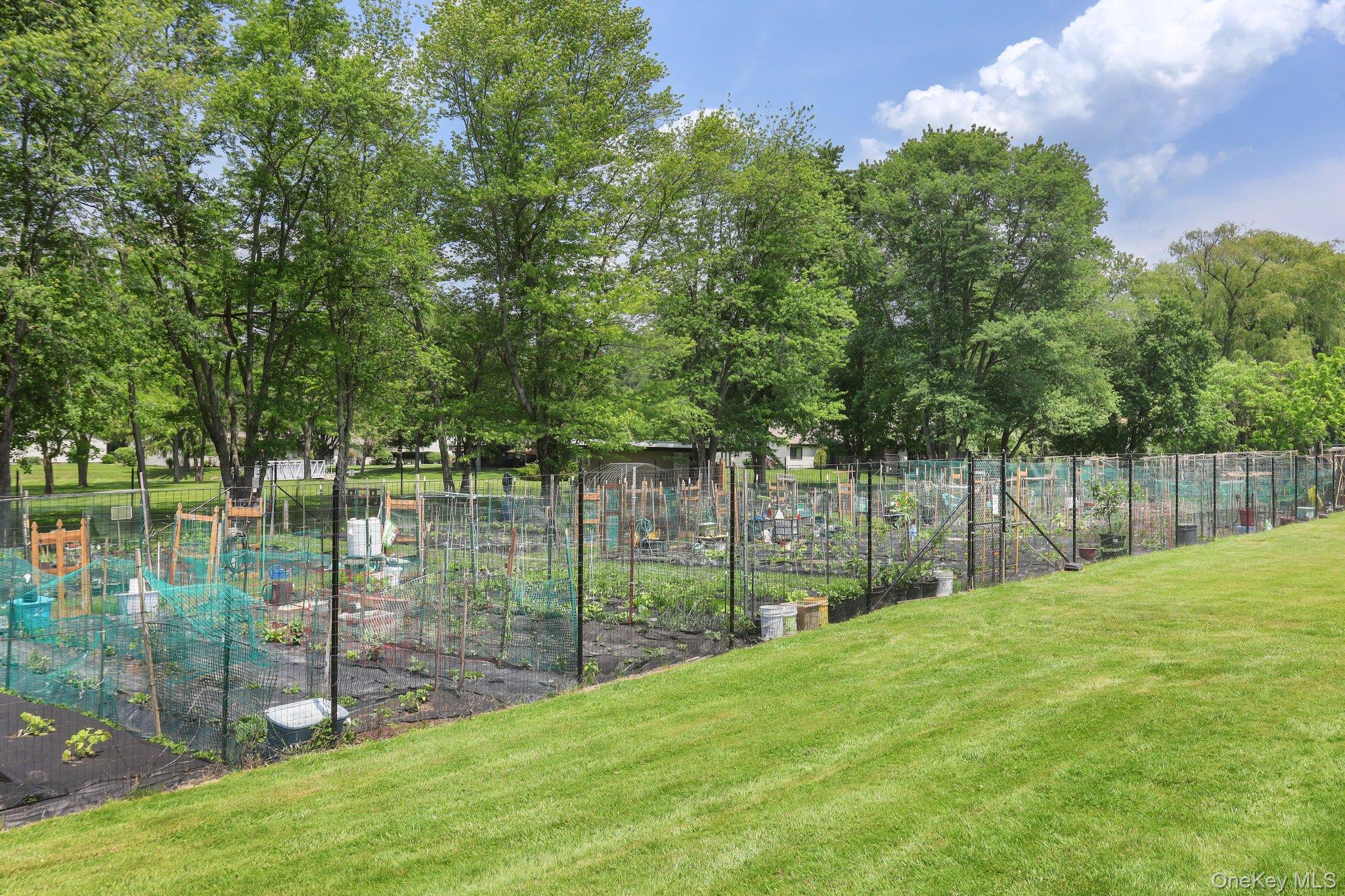 #14 photo, 34 Warwick Place, Yorktown Heights , NY 10598