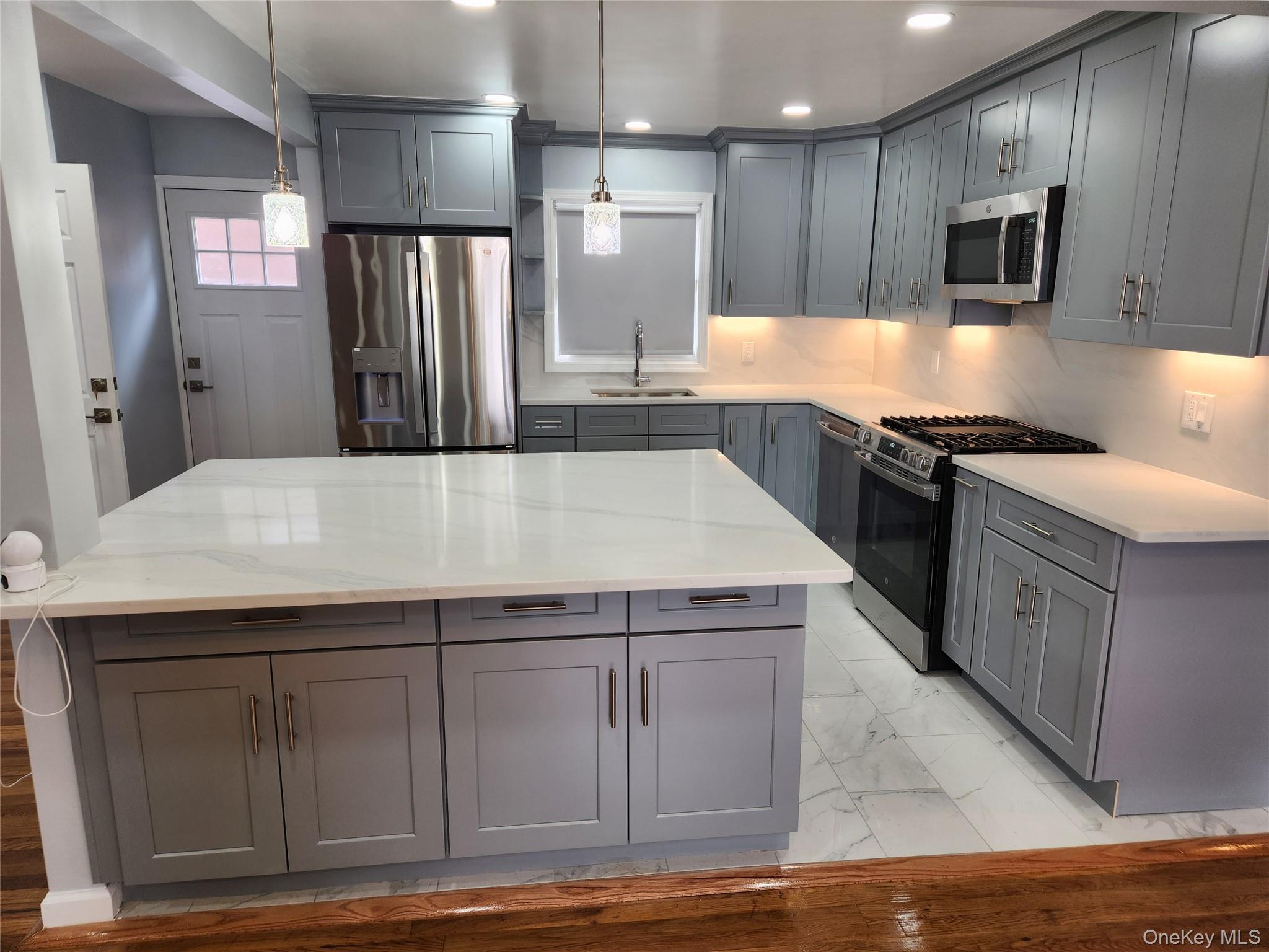 #3 photo, 132 A Hawthorne Avenue, Floral Park , NY 11001