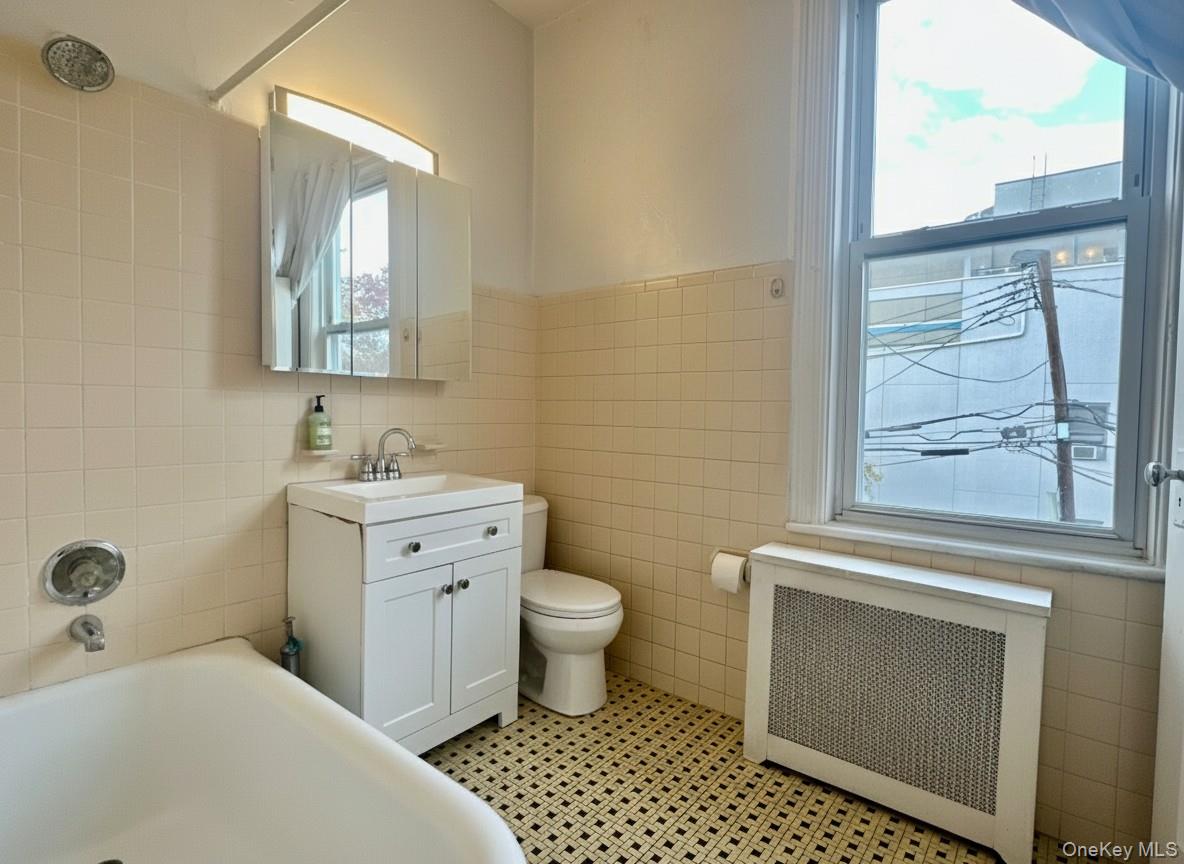 #15 photo, 14-28 Astoria Park, Astoria , NY 11102