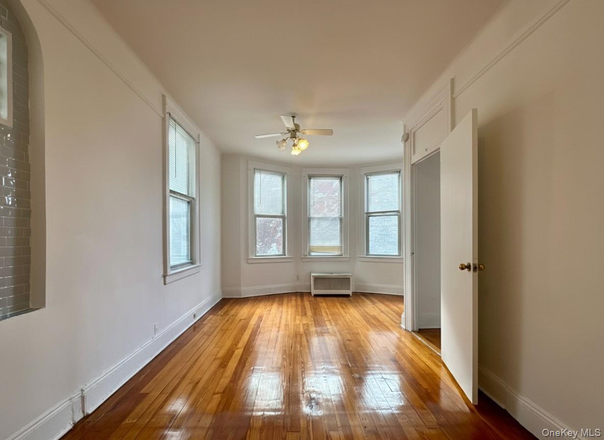 #19 photo, 14-28 Astoria Park, Astoria , NY 11102