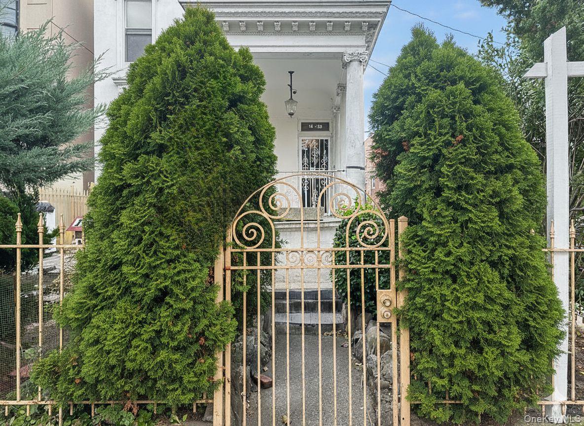 #2 photo, 14-28 Astoria Park, Astoria , NY 11102