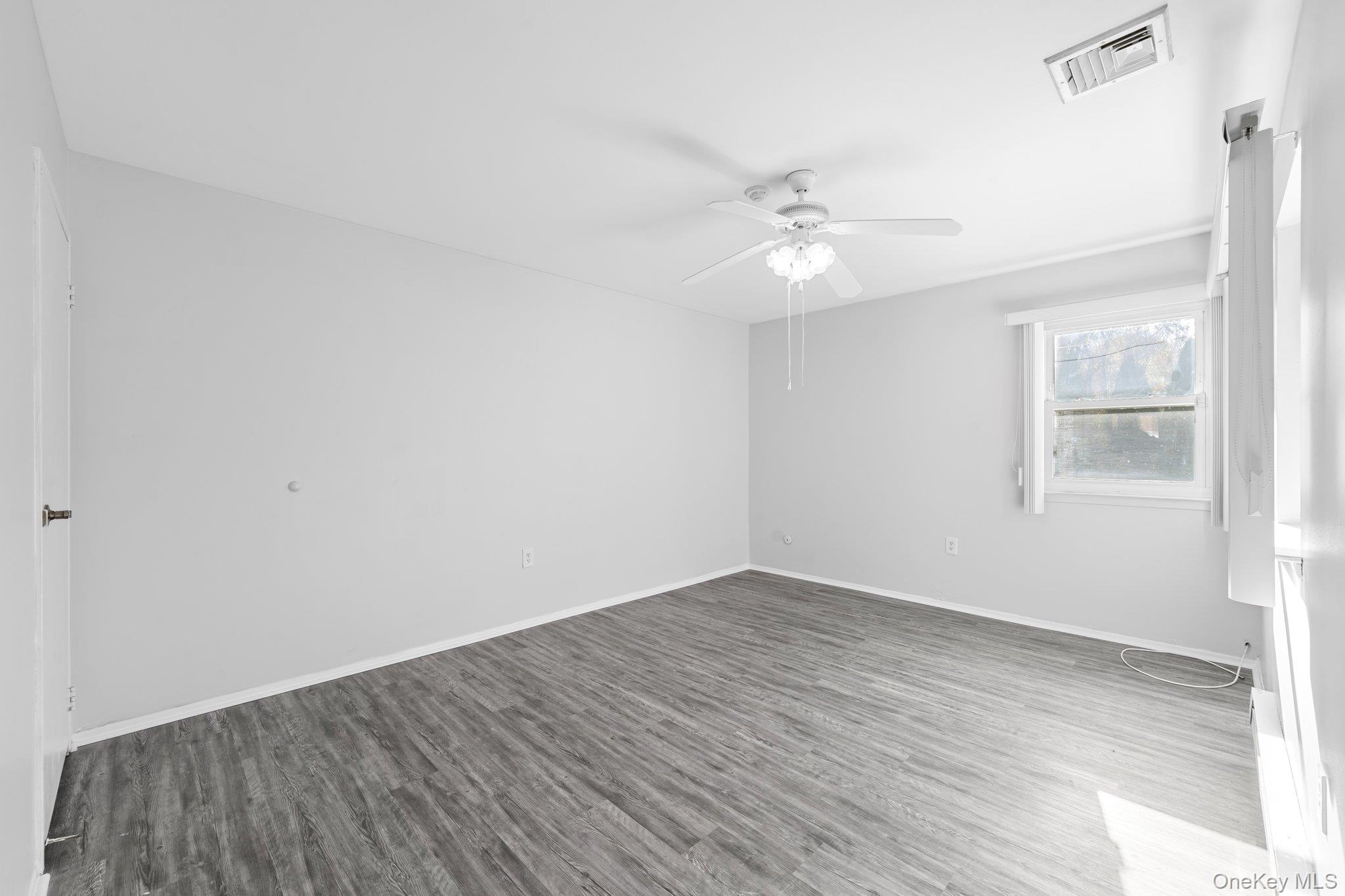 #12 photo, 49 Freedom Lane, Coram , NY 11727