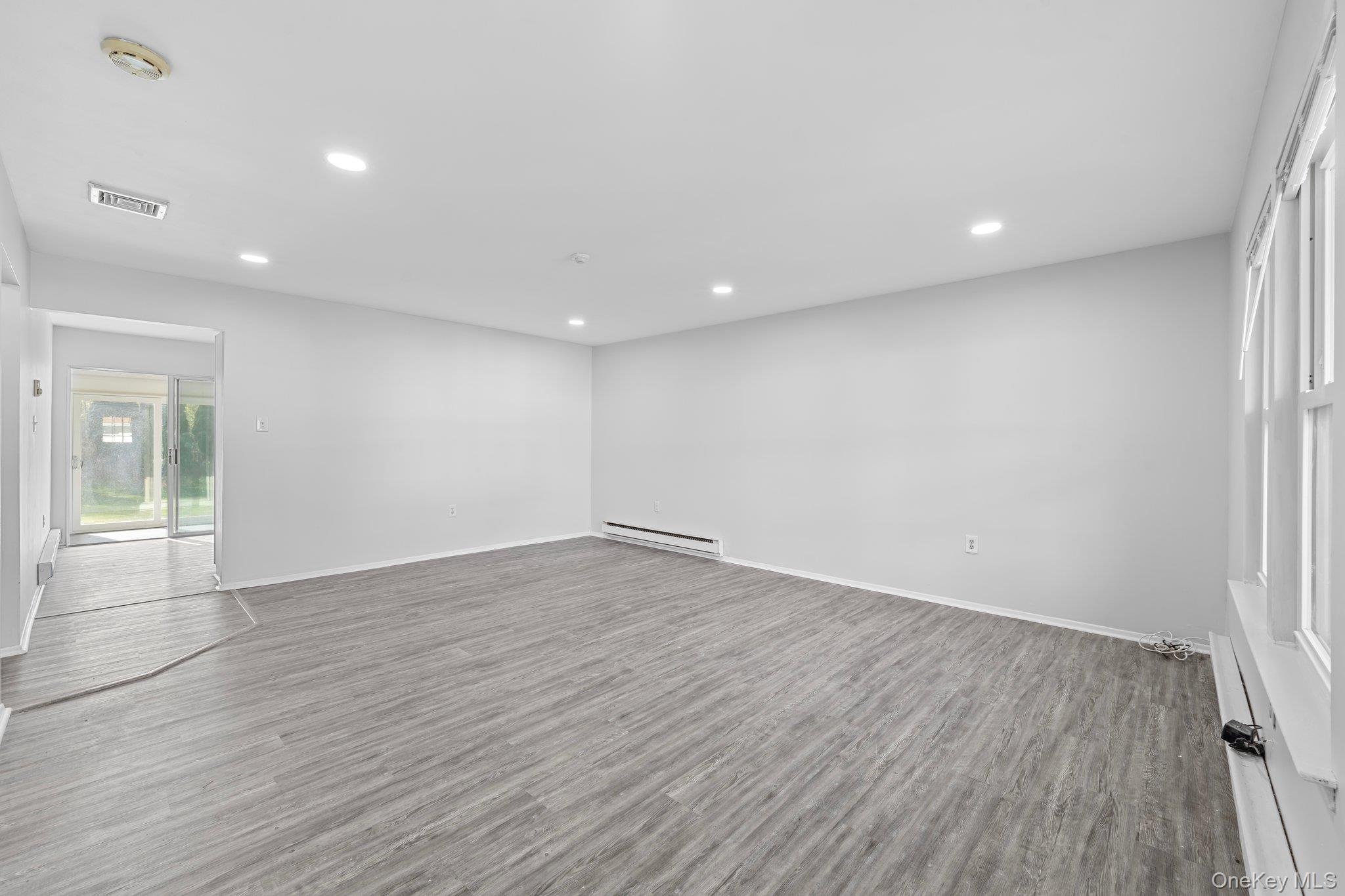 #4 photo, 49 Freedom Lane, Coram , NY 11727