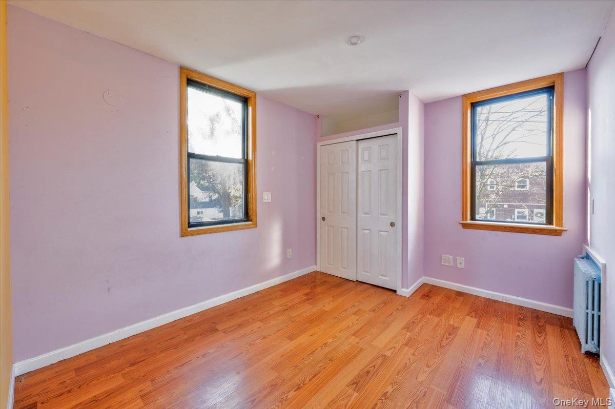 #20 photo, 49-04 69th Street, كوينز Woodside , NY 11377