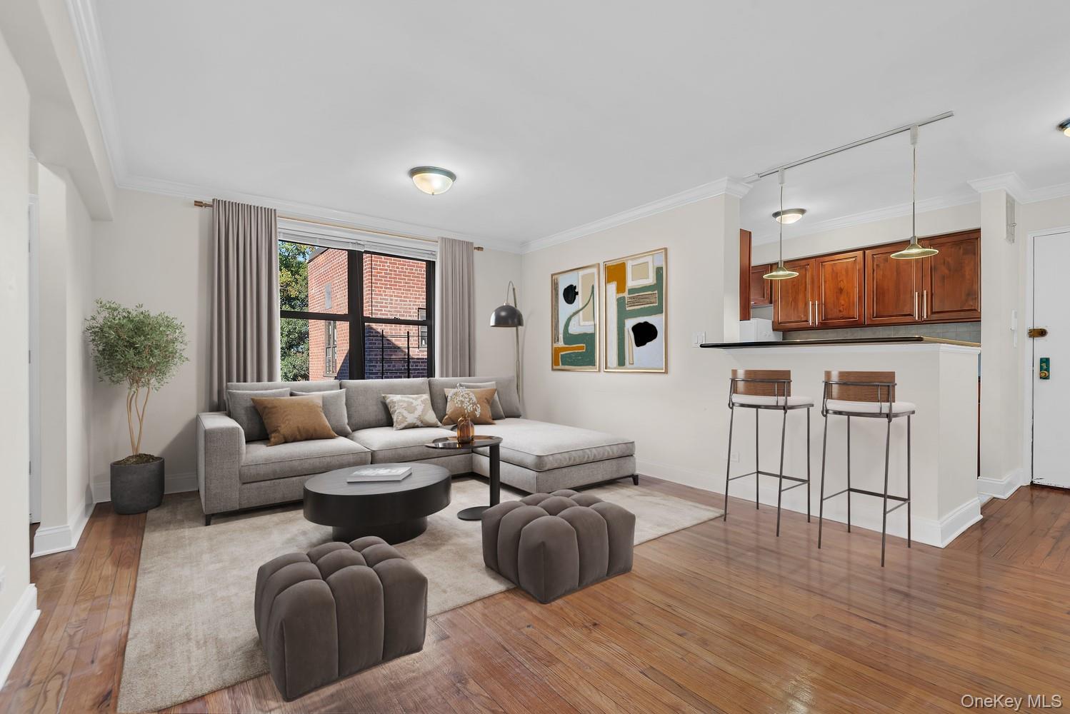 #4 photo, 295 Bennett Avenue, New York (Manhattan) , NY 10040