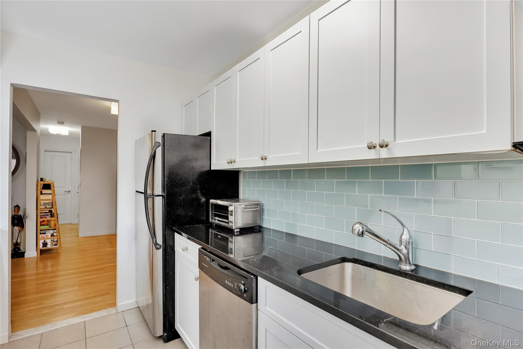 #10 photo, 251 W Broadway, Long Beach , NY 11561