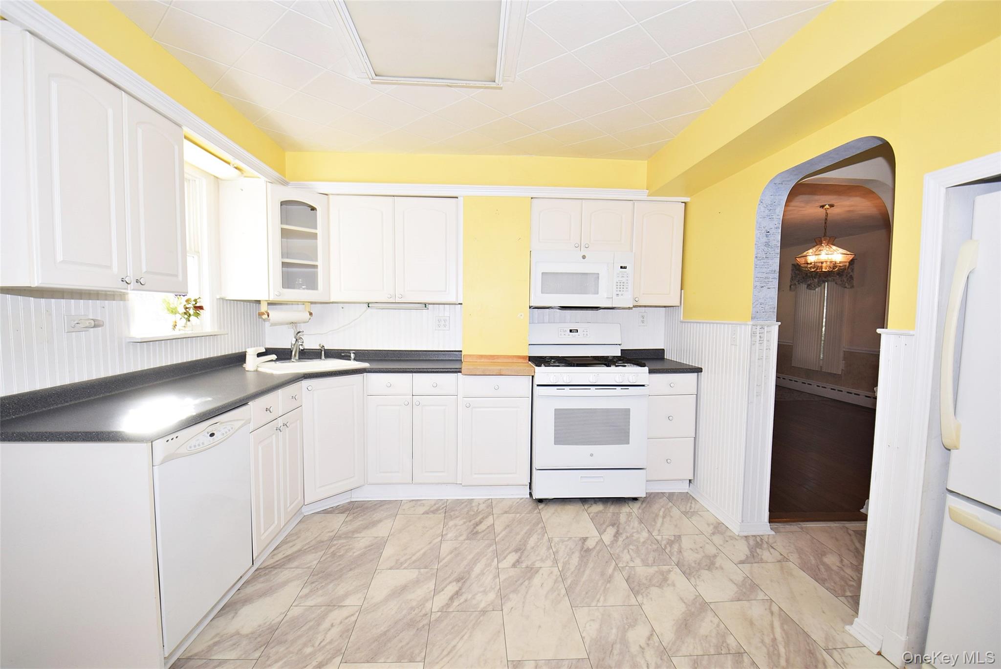 #7 photo, 3041 Eastern Parkway, Baldwin , NY 11510