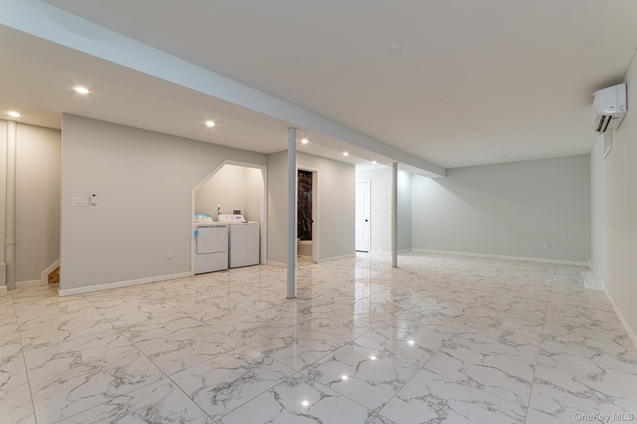 #18 photo, 13332 Guy R Brewer Boulevard, Jamaica , NY 11434