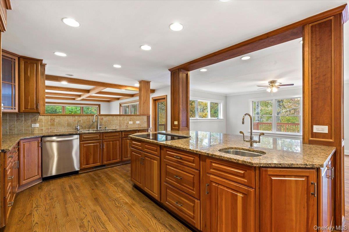 #11 photo, 110 Oliver Road, Bedford , NY 10506