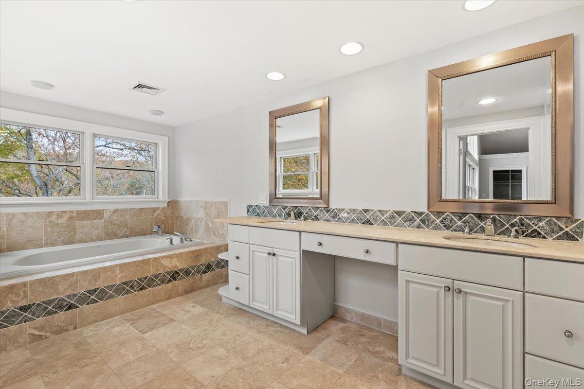 #16 photo, 110 Oliver Road, Bedford , NY 10506