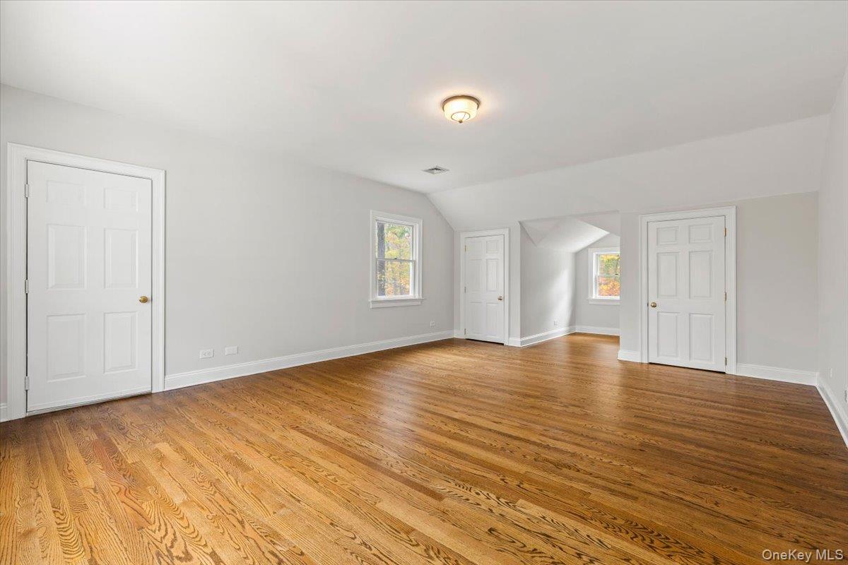 #20 photo, 110 Oliver Road, Bedford , NY 10506