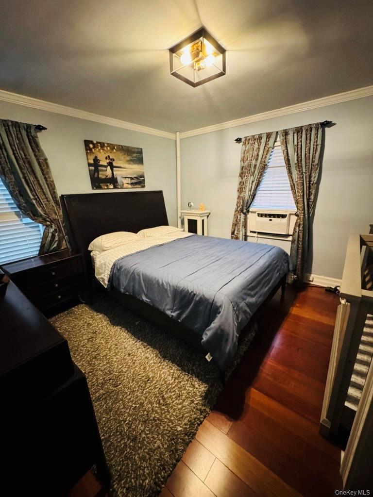 #10 photo, 91-14 182nd Street, Hollis , NY 11423