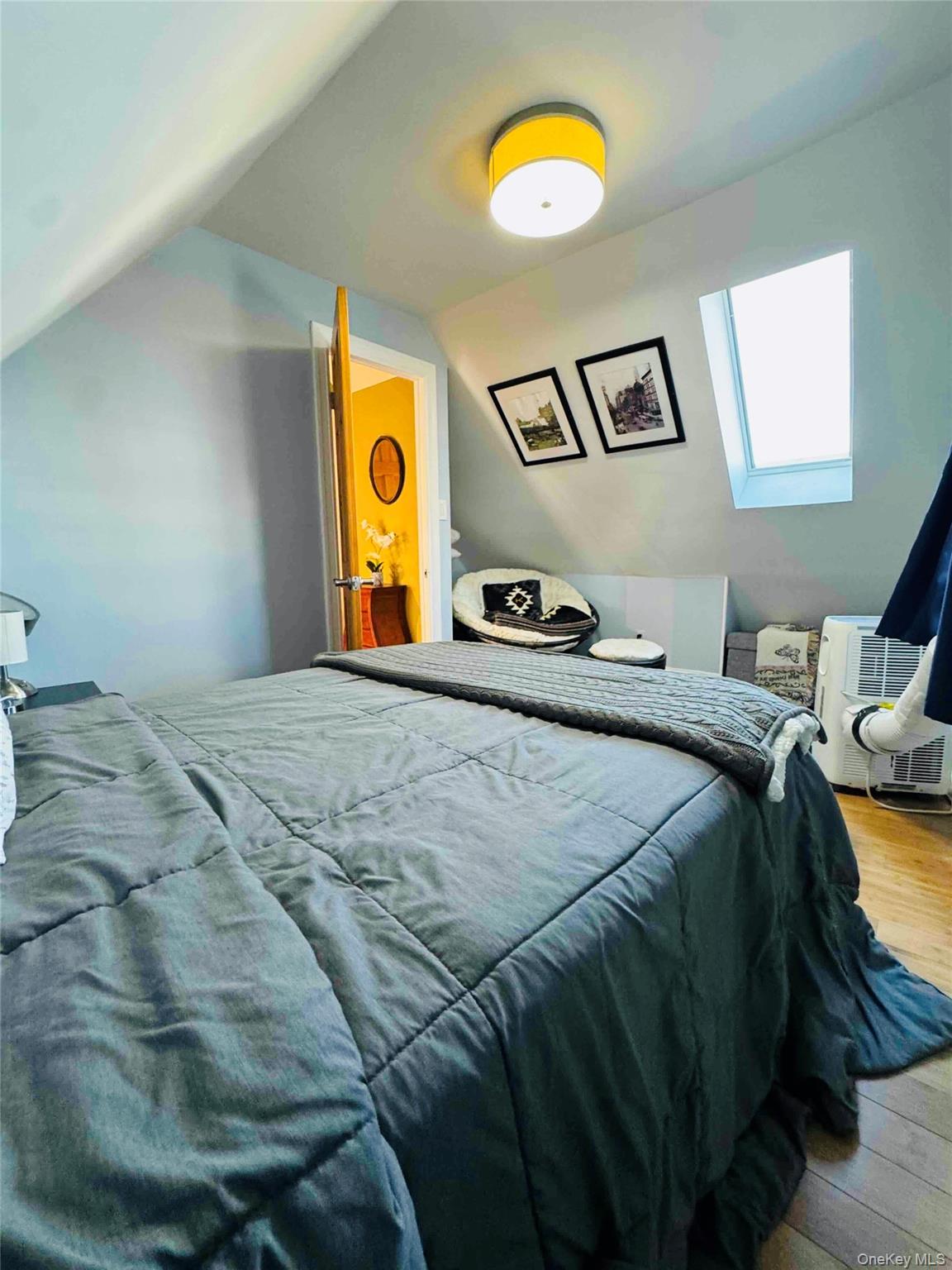 #12 photo, 91-14 182nd Street, Hollis , NY 11423