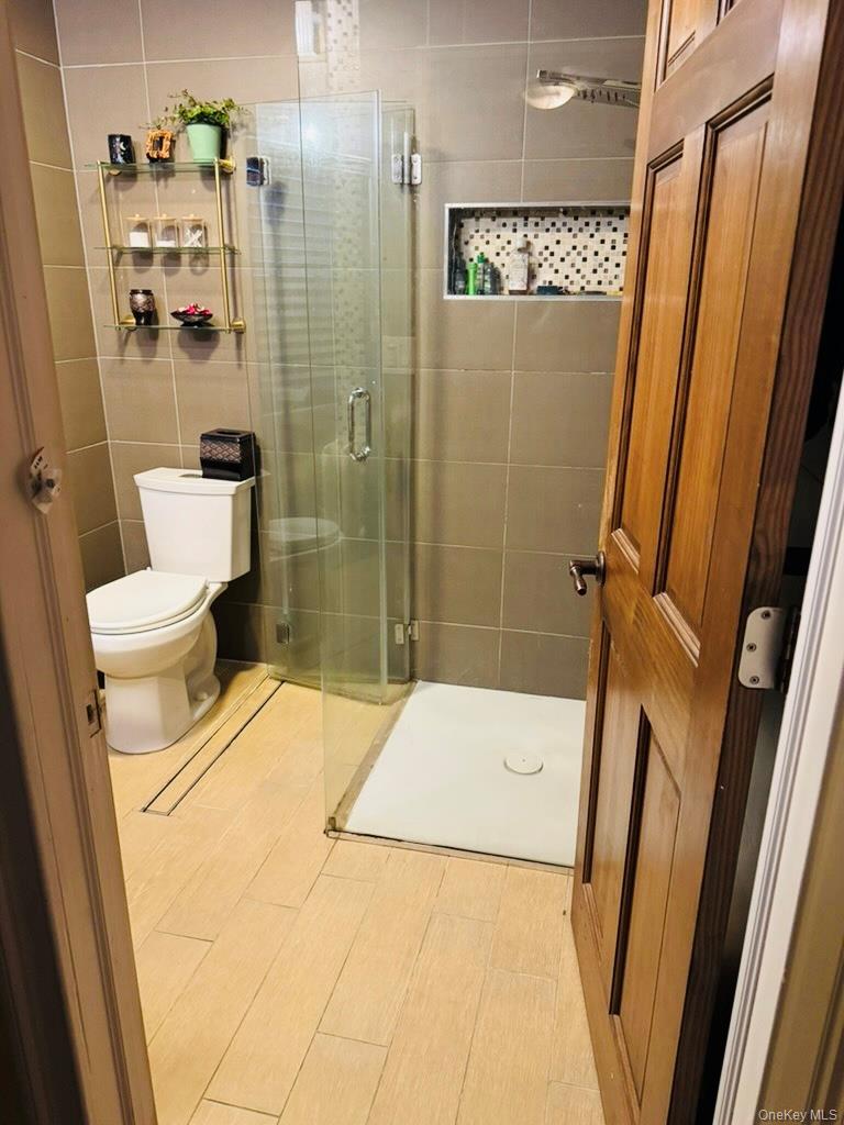 #7 photo, 91-14 182nd Street, Hollis , NY 11423