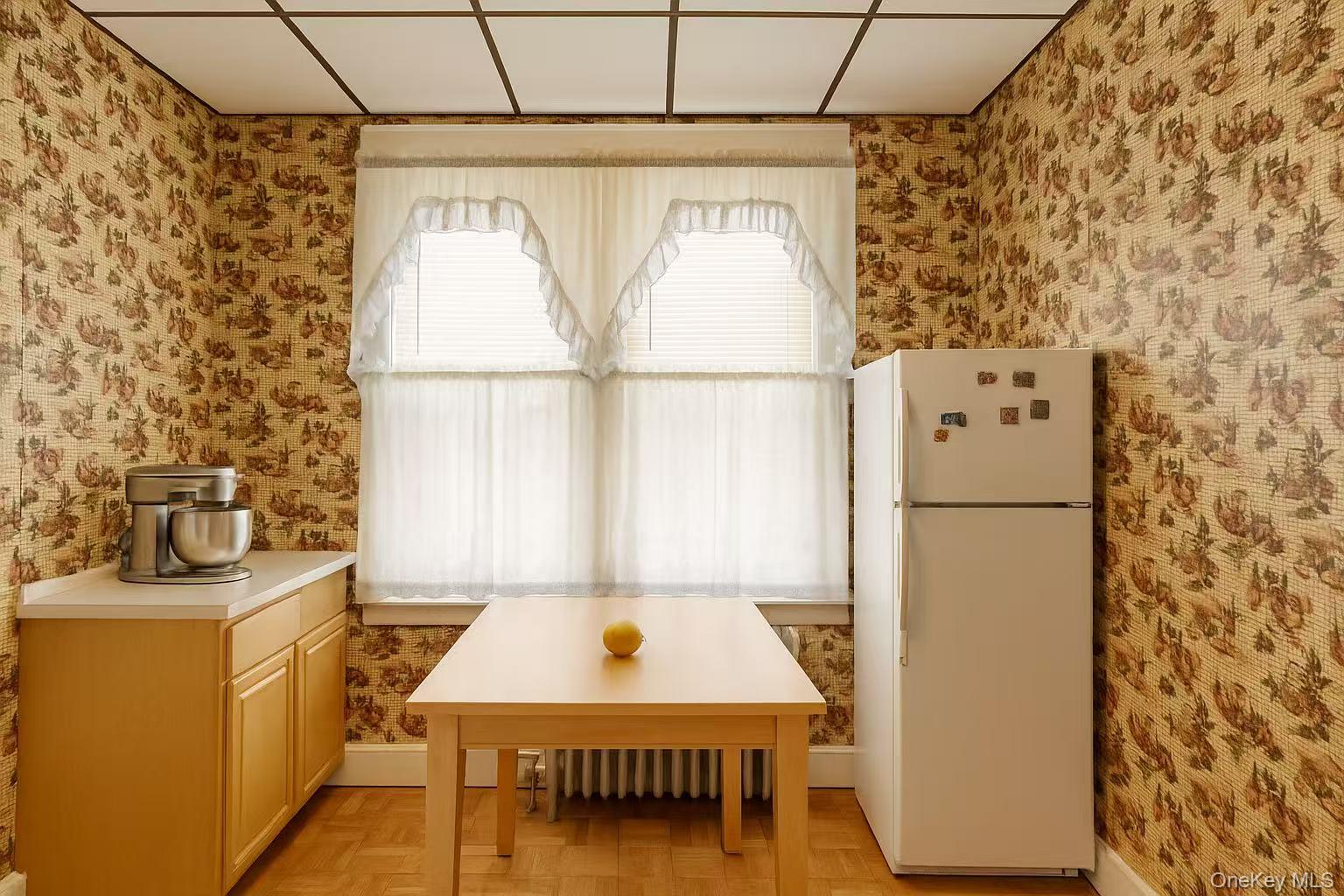 #7 photo, 68-42 78th Street, Middle Village , NY 11379