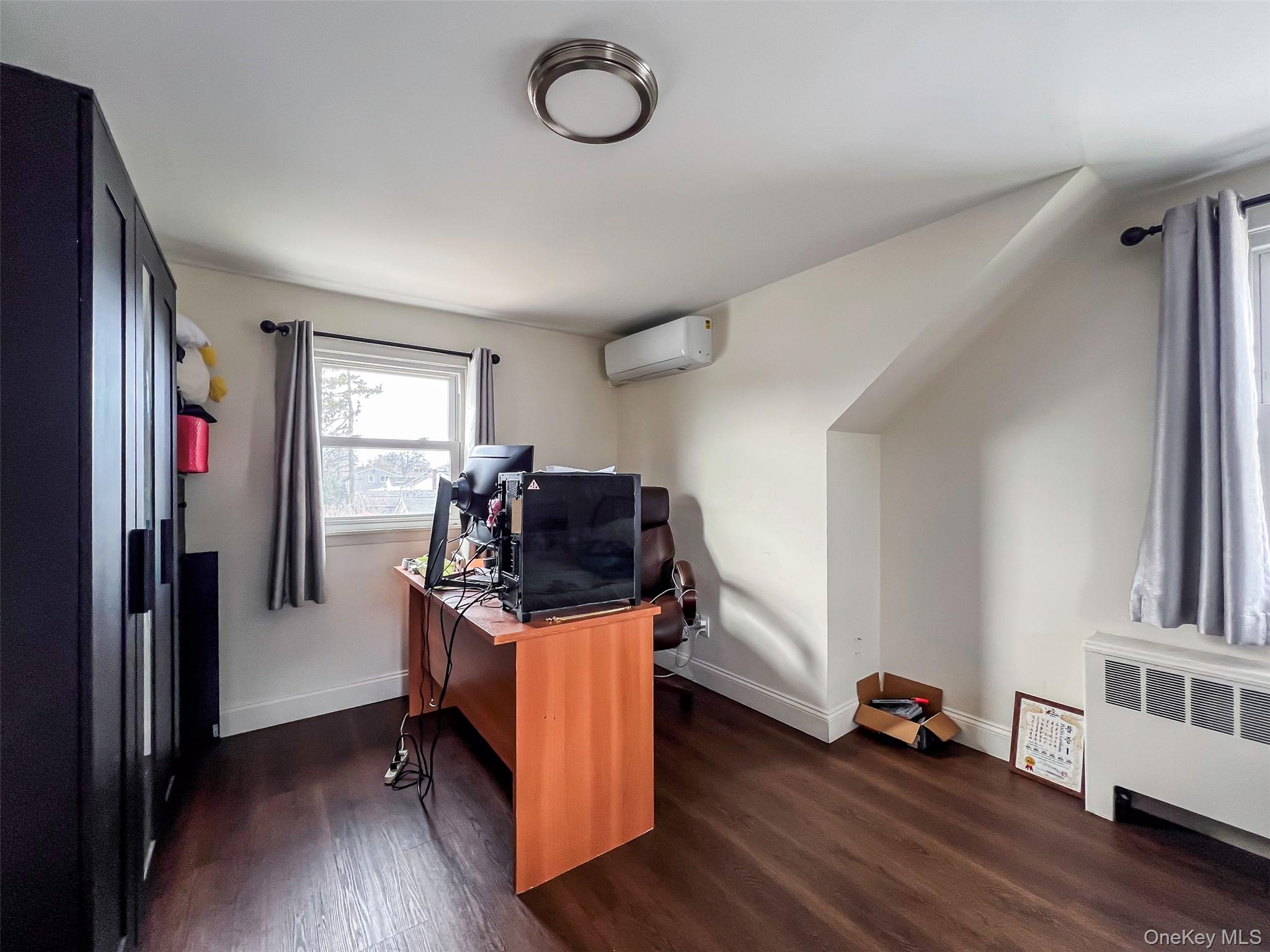 #16 photo, 70 Bruce Avenue, Hicksville , NY 11801