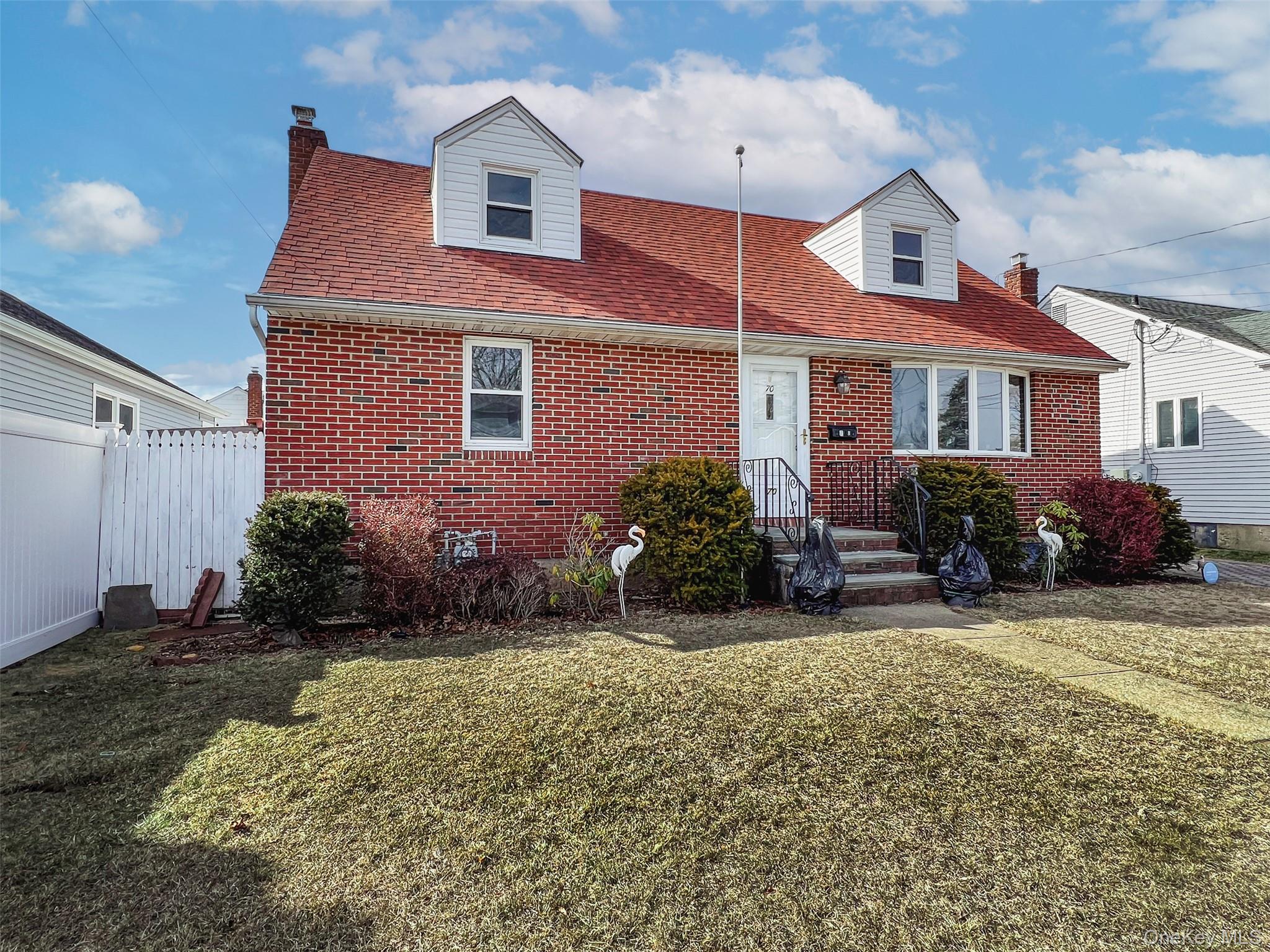 #2 photo, 70 Bruce Avenue, Hicksville , NY 11801