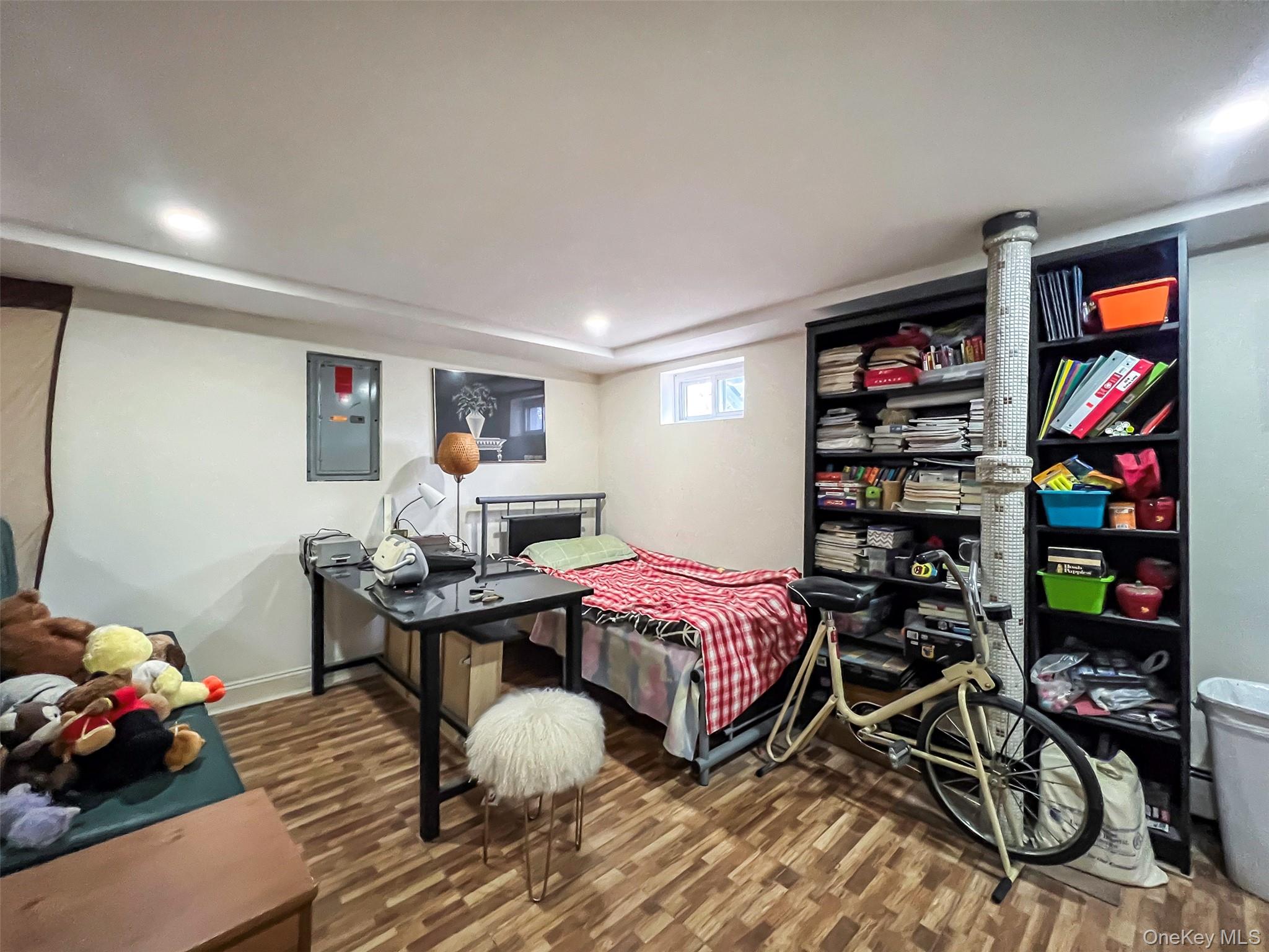 #20 photo, 70 Bruce Avenue, Hicksville , NY 11801