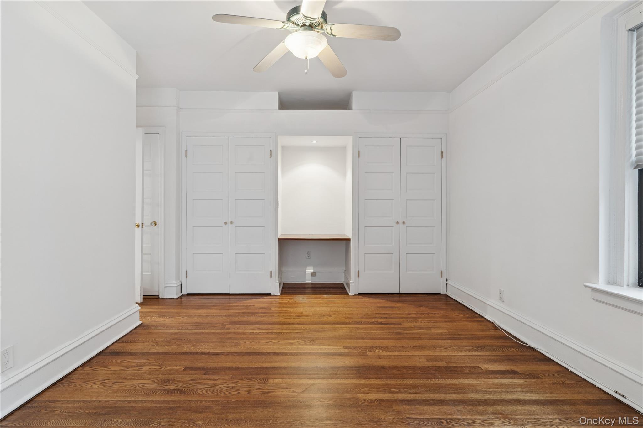 #11 photo, 12 Manor Road, Smithtown , NY 11787