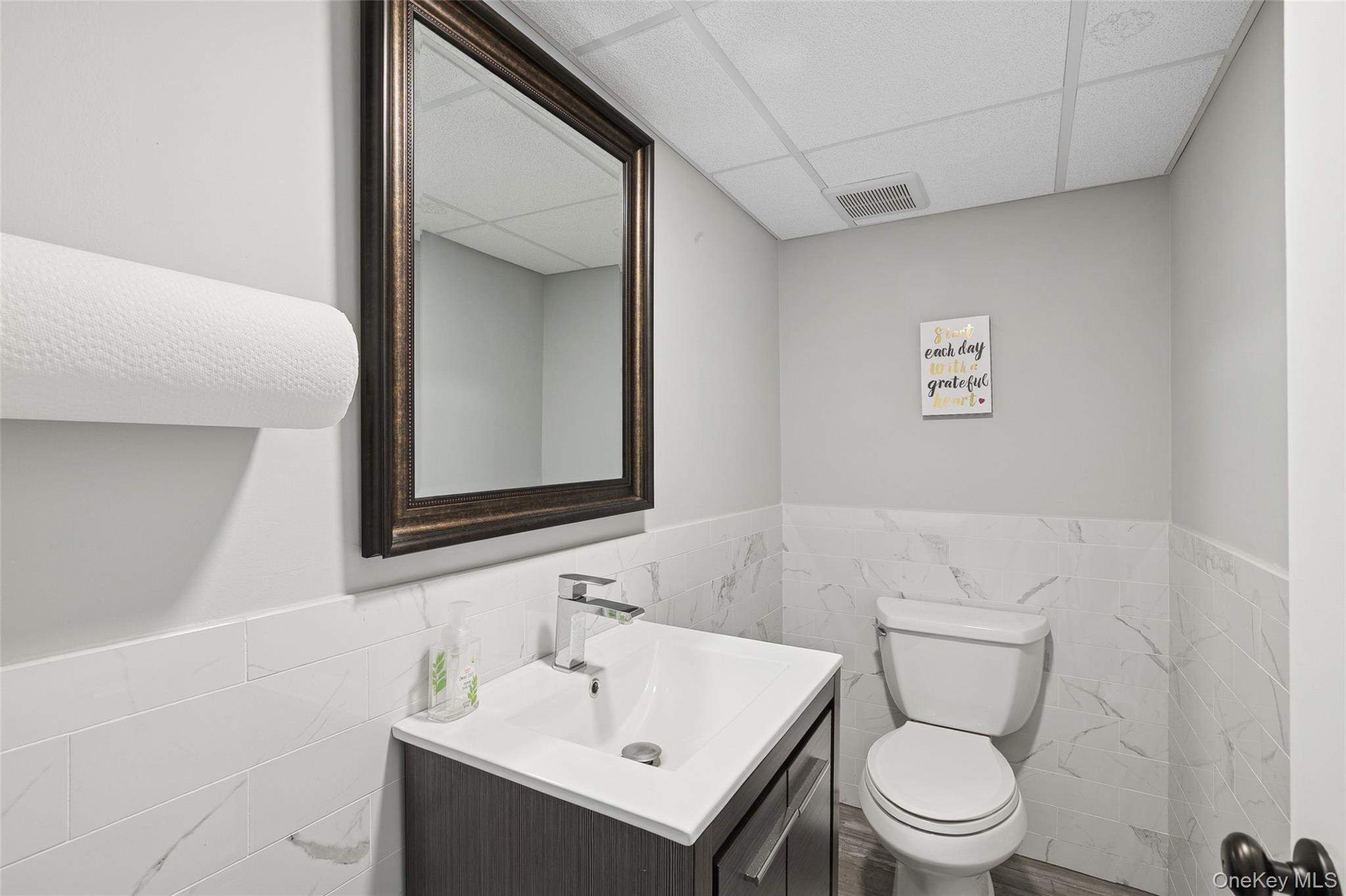 #17 photo, 12 Manor Road, Smithtown , NY 11787