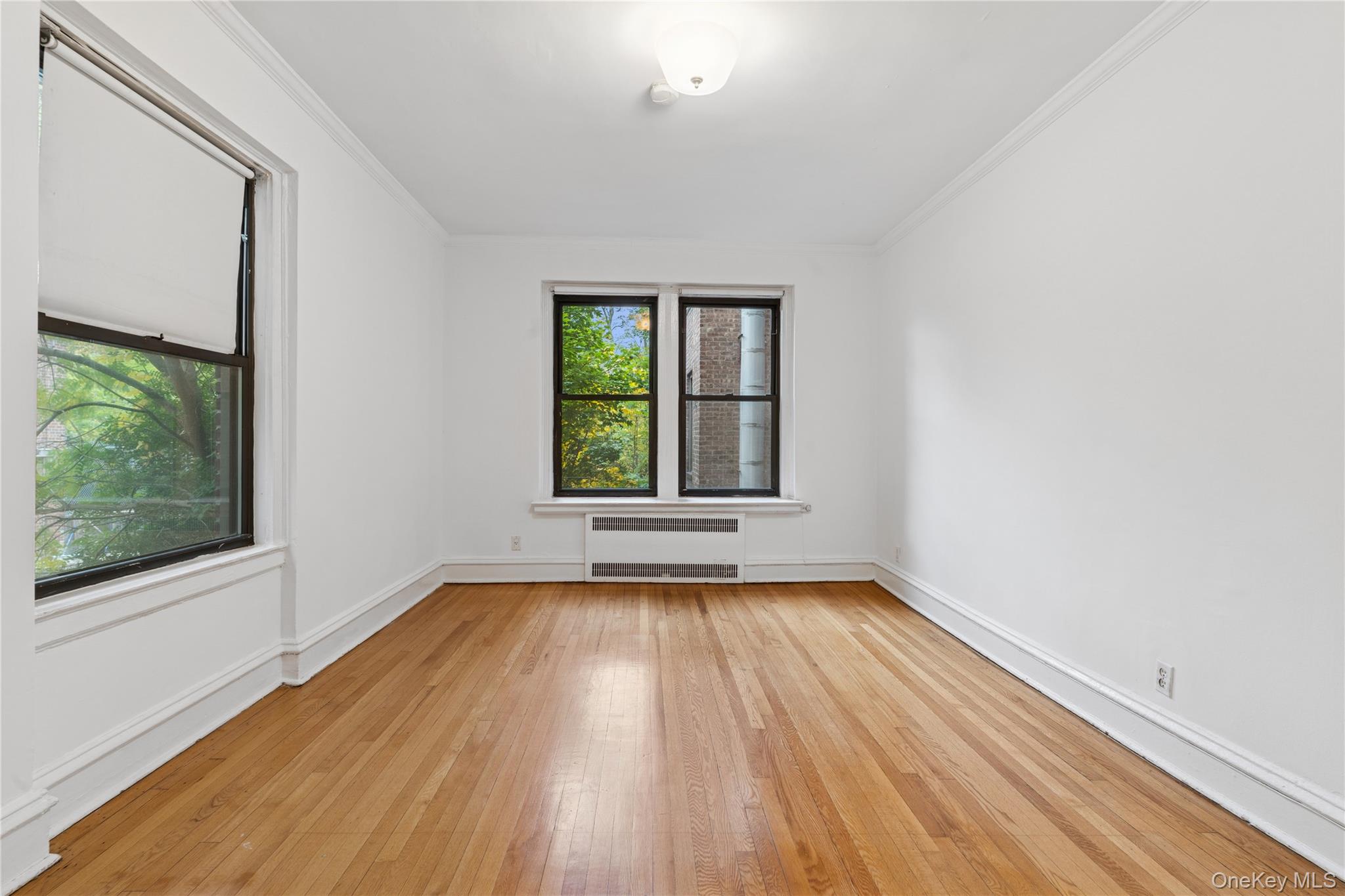 #8 photo, 12 Manor Road, Smithtown , NY 11787