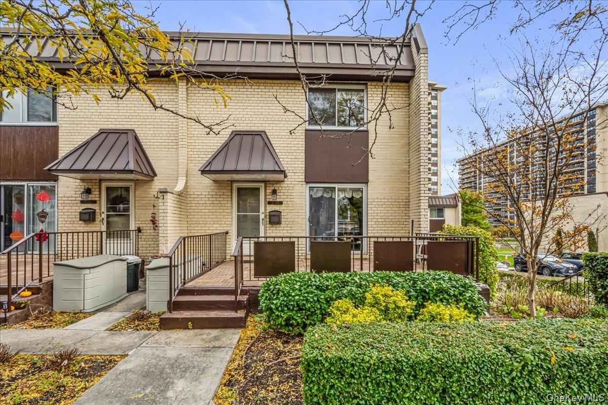 #1 photo, 17-09 215, Bayside , NY 11360