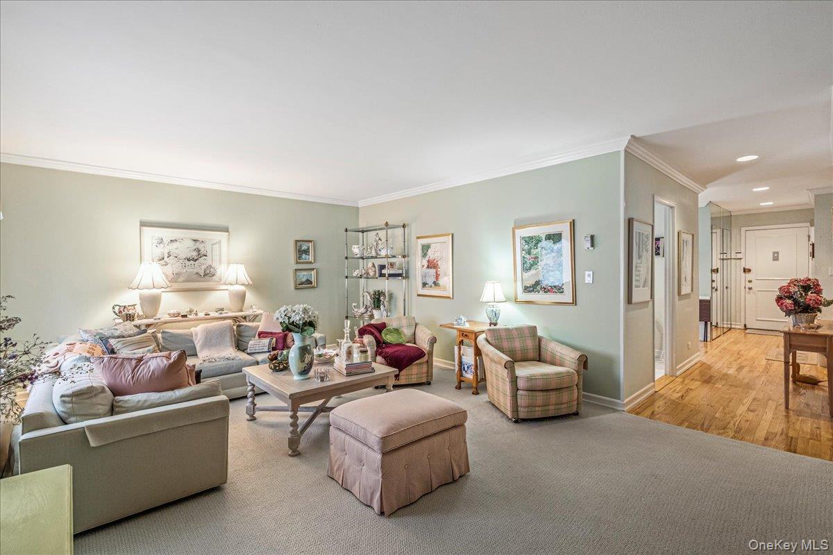 #11 photo, 17-09 215, Bayside , NY 11360