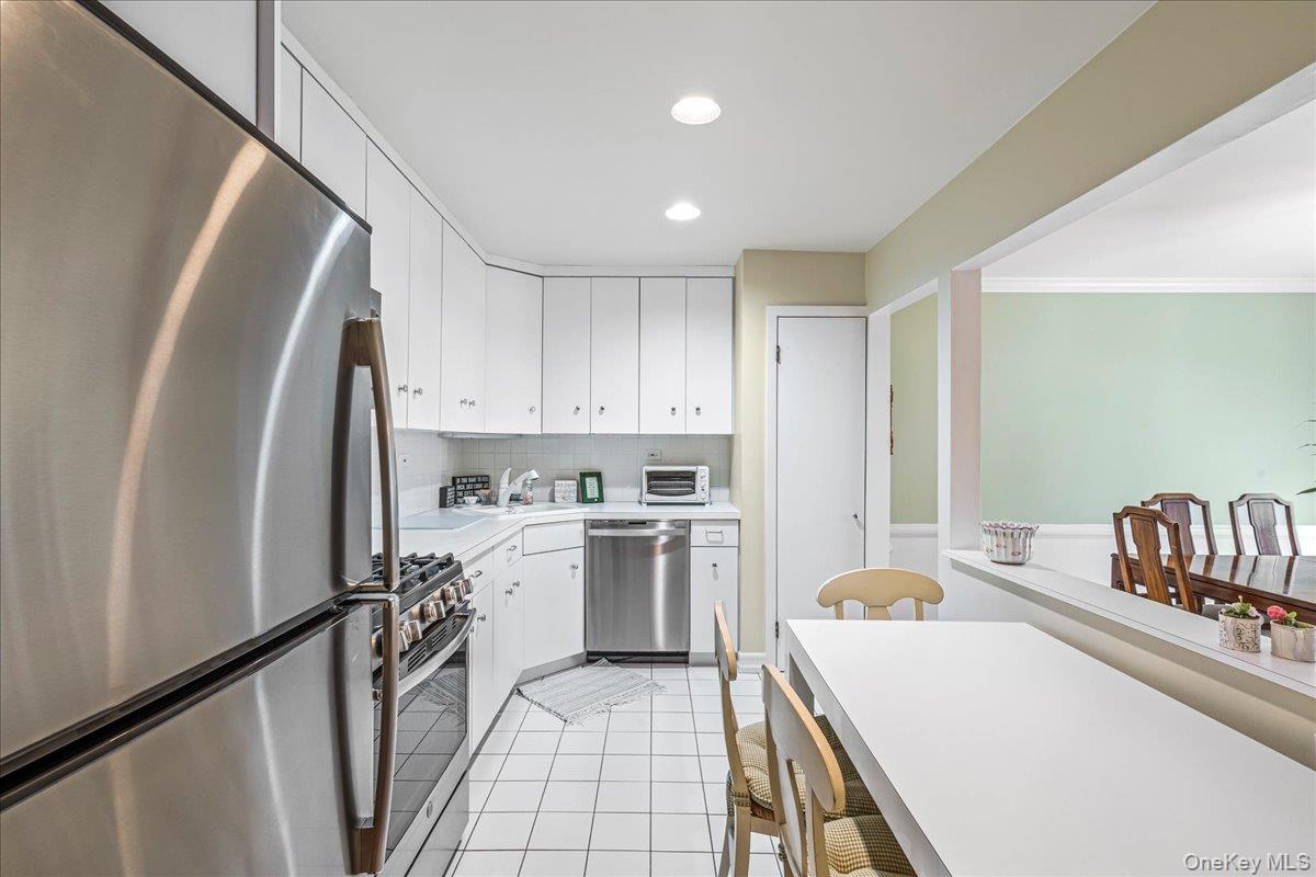 #8 photo, 17-09 215, Bayside , NY 11360