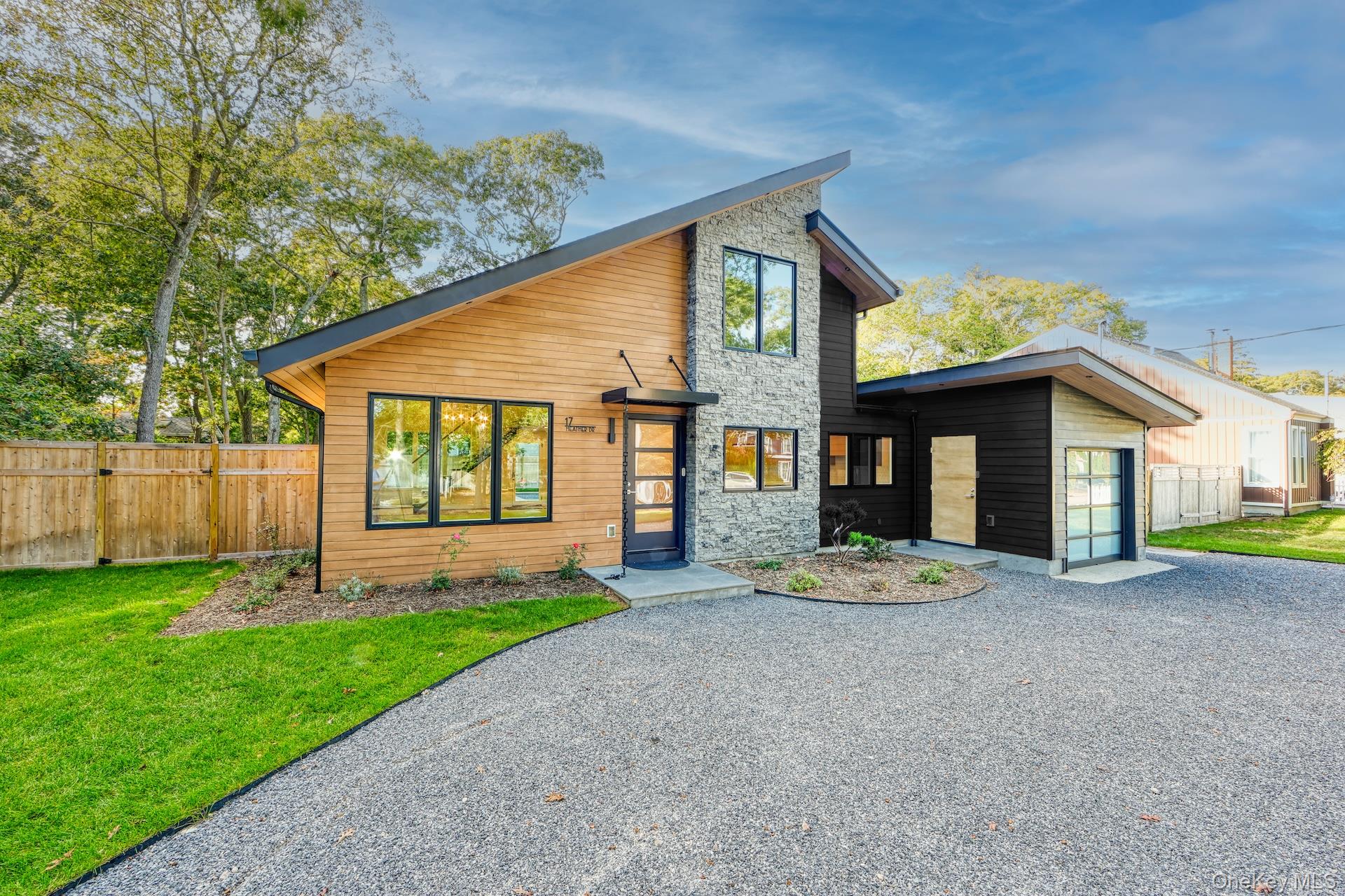 #2 photo, 17 Heather Drive, Remsenburg , NY 11960