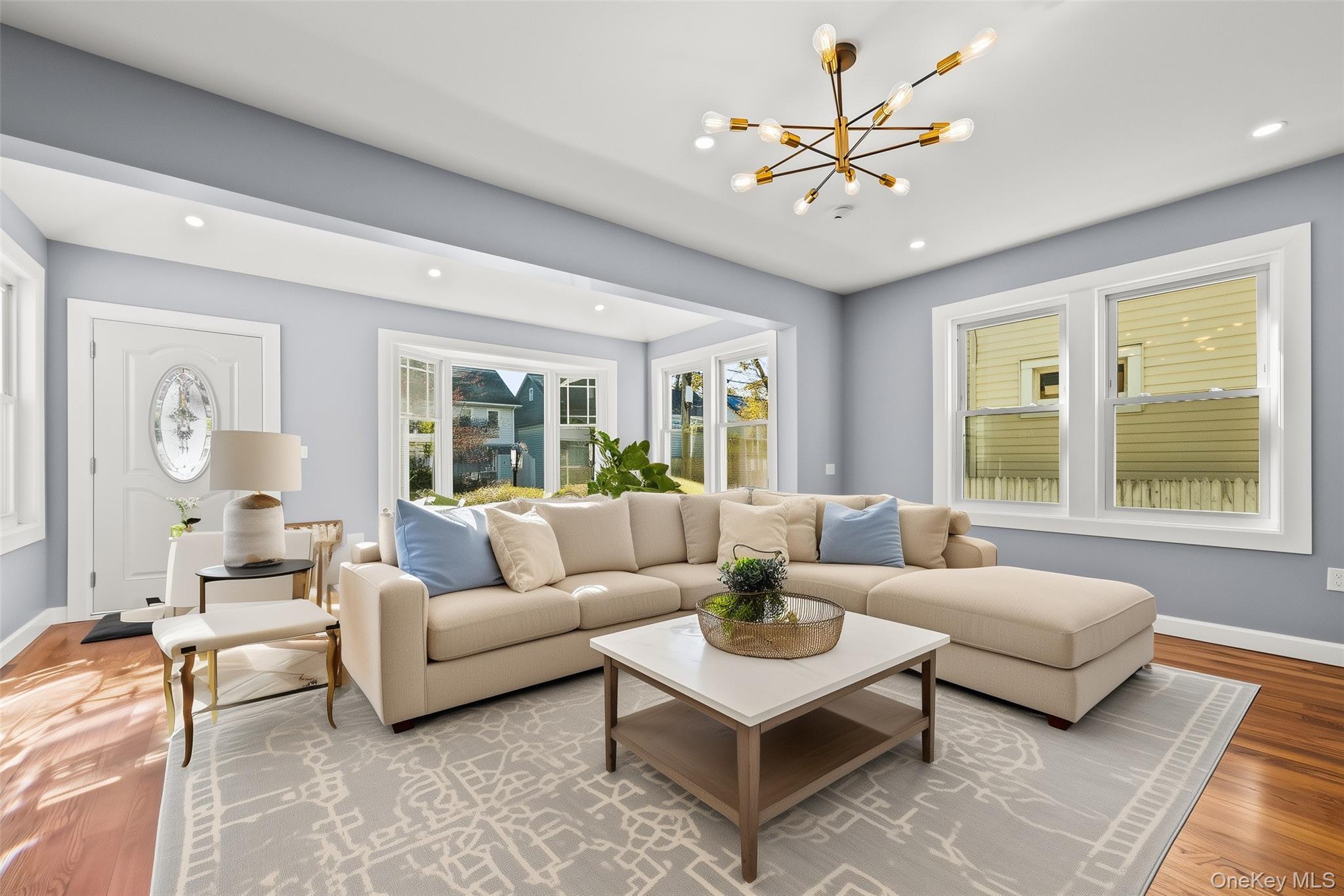 #1 photo, 194-23 114th Road, Saint Albans , NY 11412