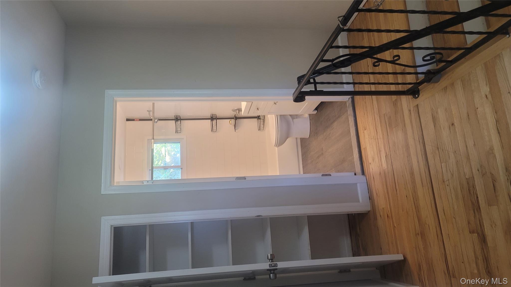 #11 photo, 80-82 Laurel blvd, Ronkonkoma , NY 11779