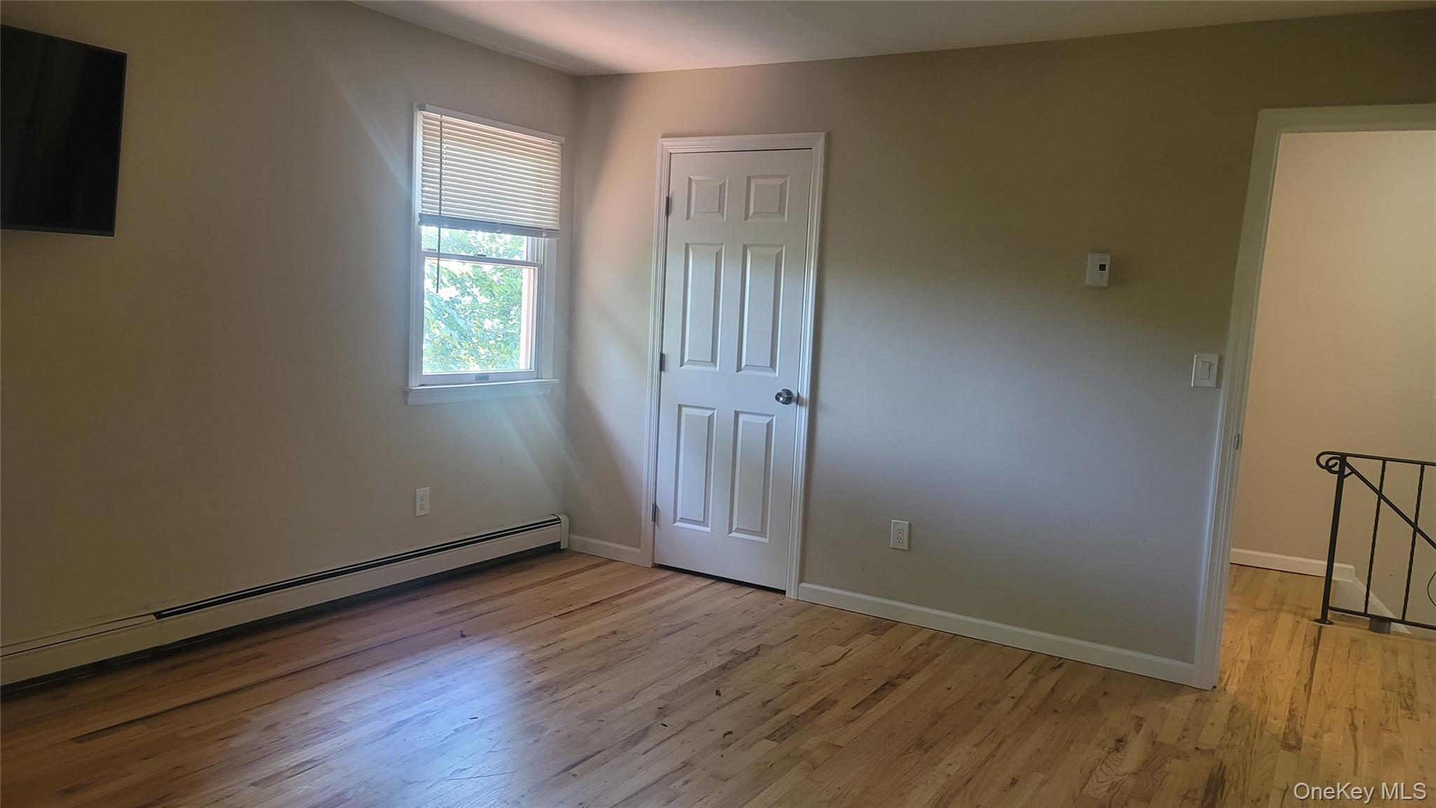 #16 photo, 80-82 Laurel blvd, Ronkonkoma , NY 11779