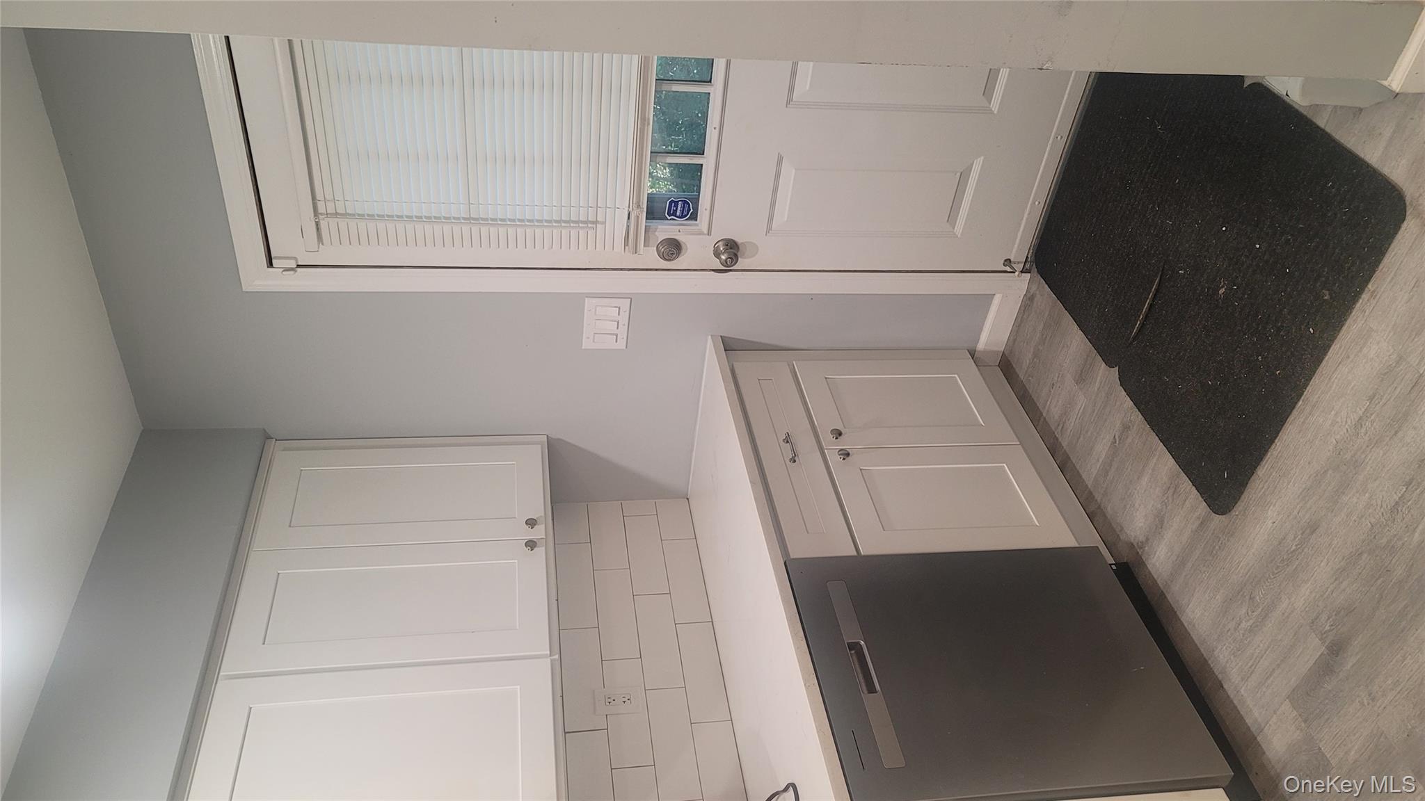 #6 photo, 80-82 Laurel blvd, Ronkonkoma , NY 11779