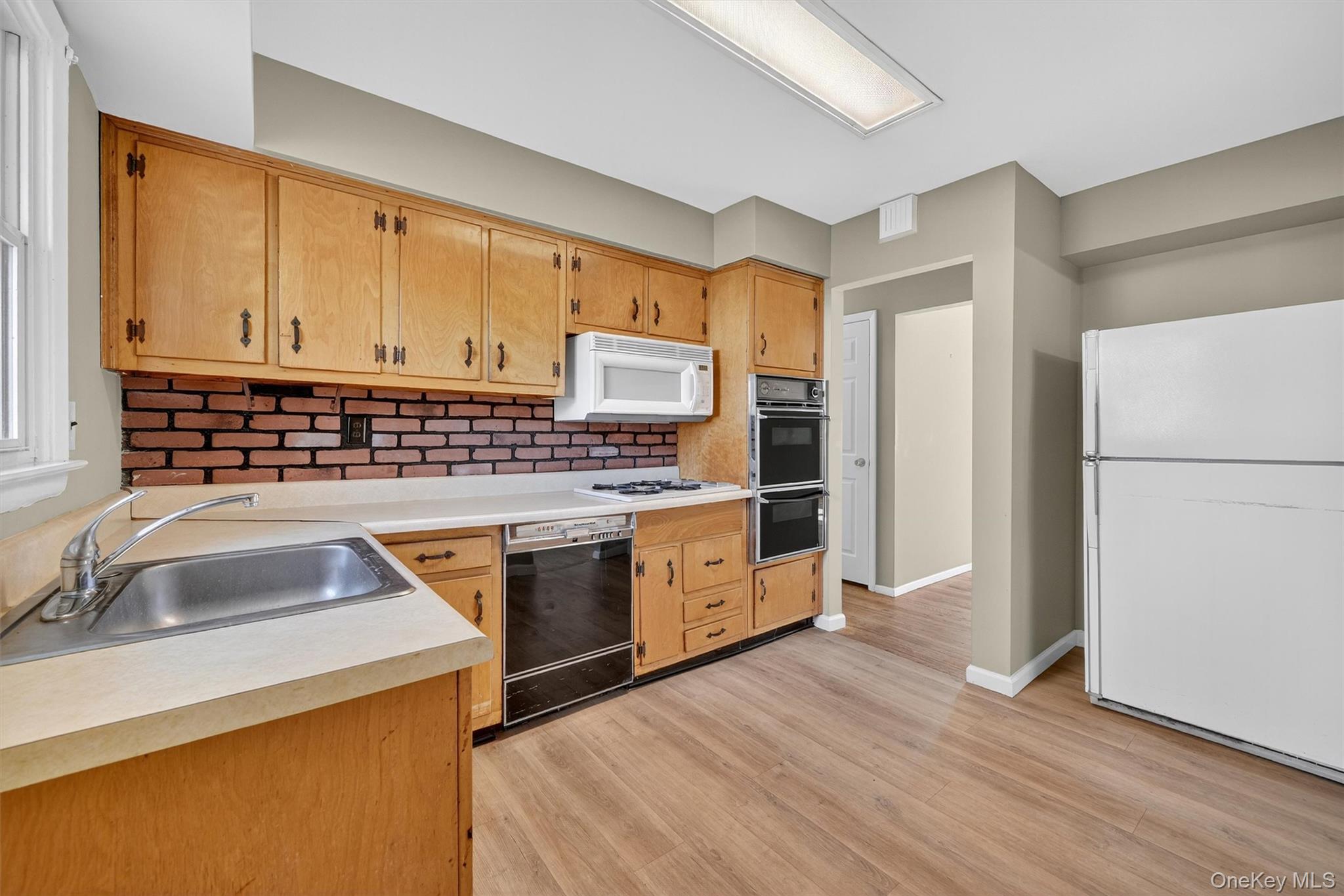 #10 photo, 34 Poplar Street, Nanuet , NY 10954