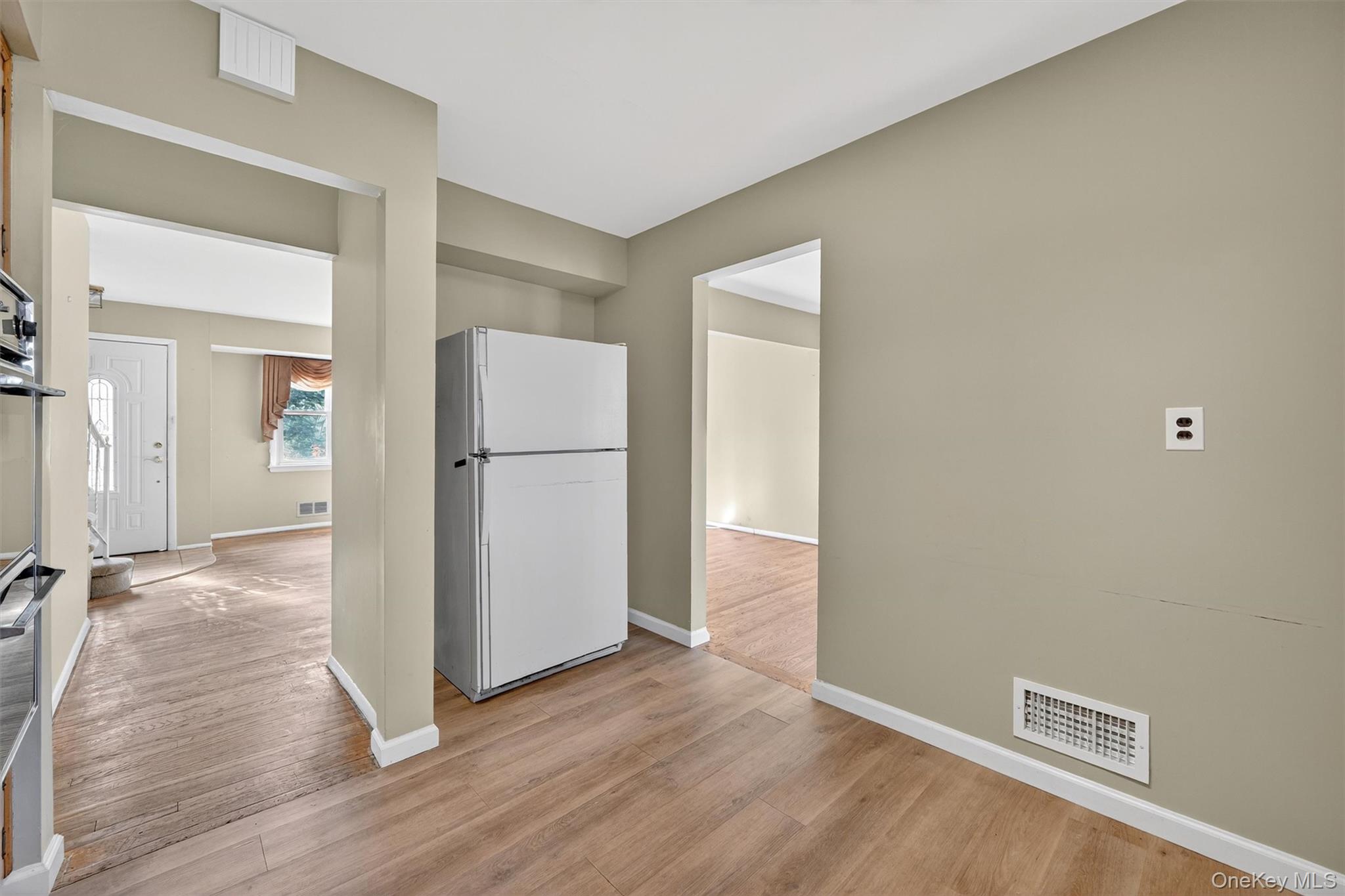 #11 photo, 34 Poplar Street, Nanuet , NY 10954