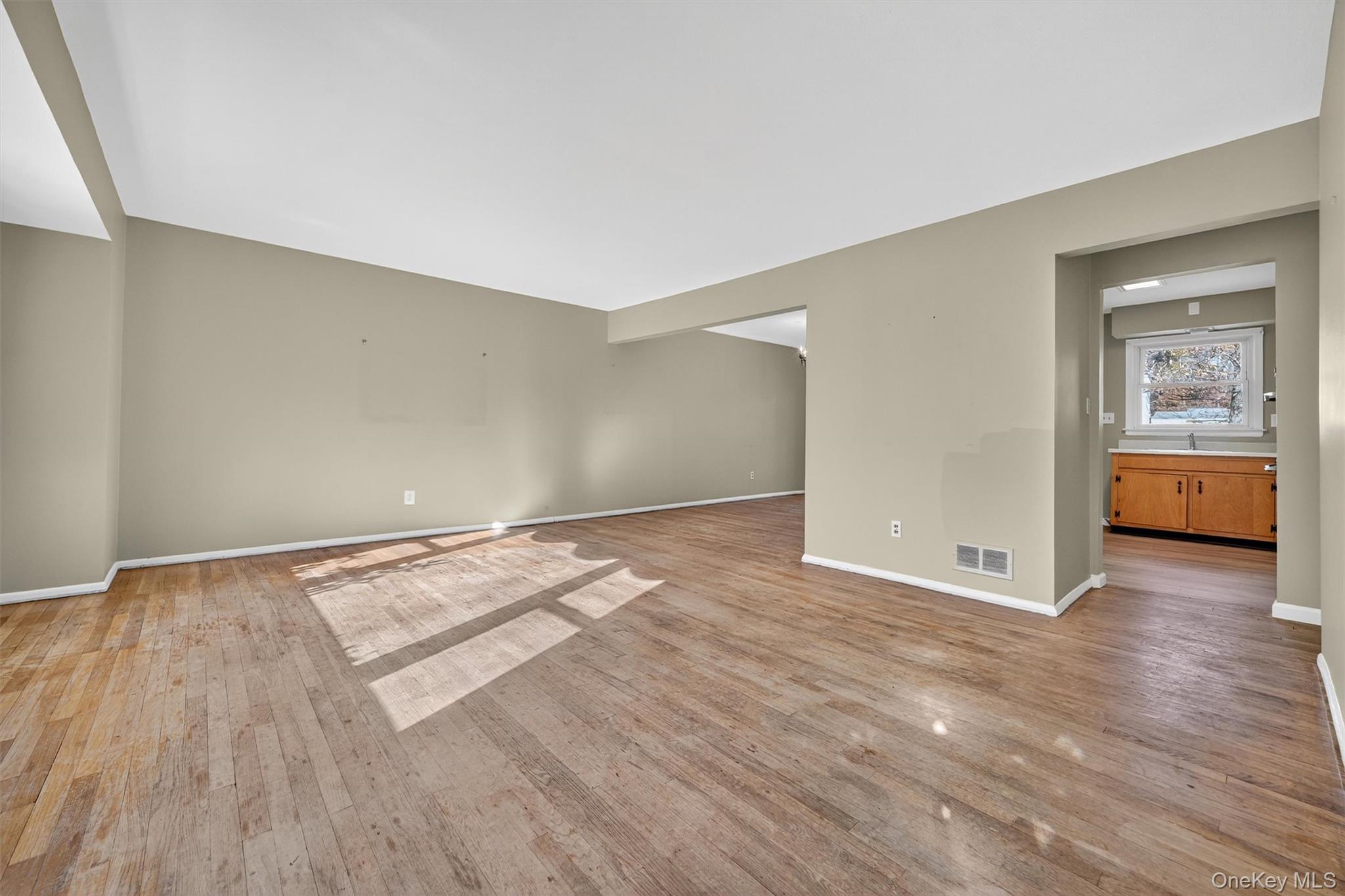 #2 photo, 34 Poplar Street, Nanuet , NY 10954