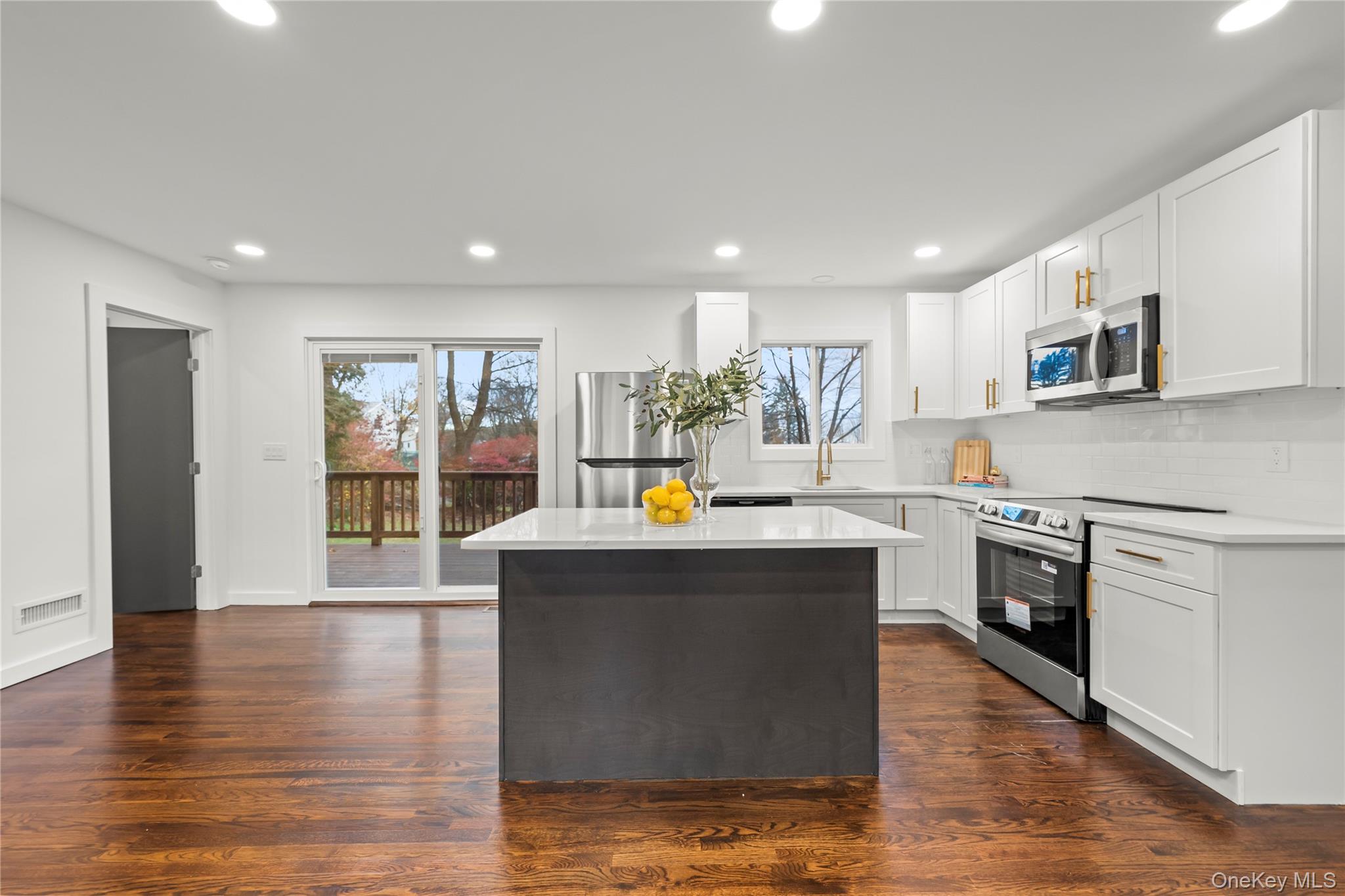 #3 photo, 5 Carillon Road, Brewster , NY 10509