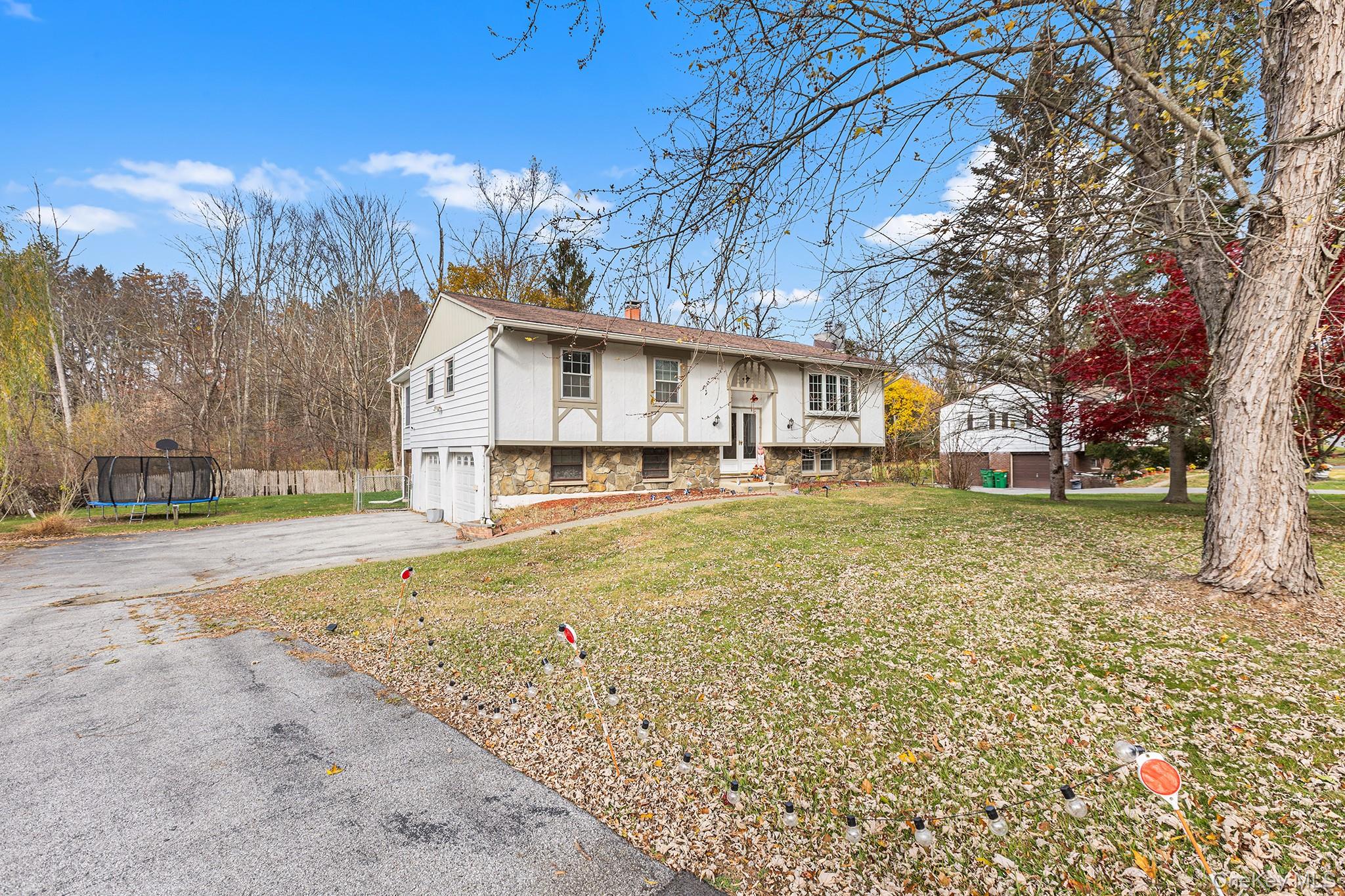 #2 photo, 17 Tamarack Hill Drive, Poughkeepsie , NY 12603