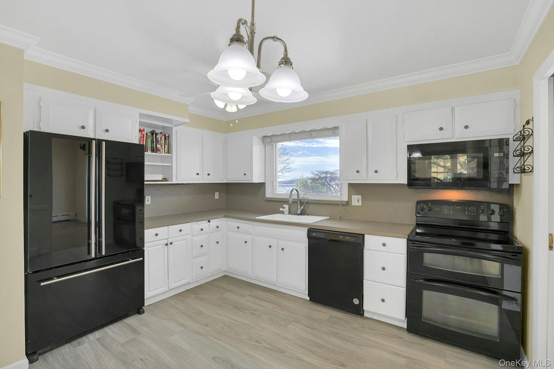 #12 photo, 29 Woodland Avenue, Tarrytown , NY 10591