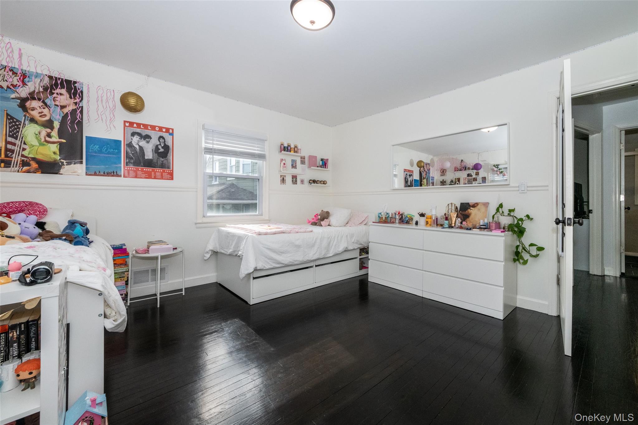 #14 photo, 90 Clinton Avenue, New Rochelle , NY 10801