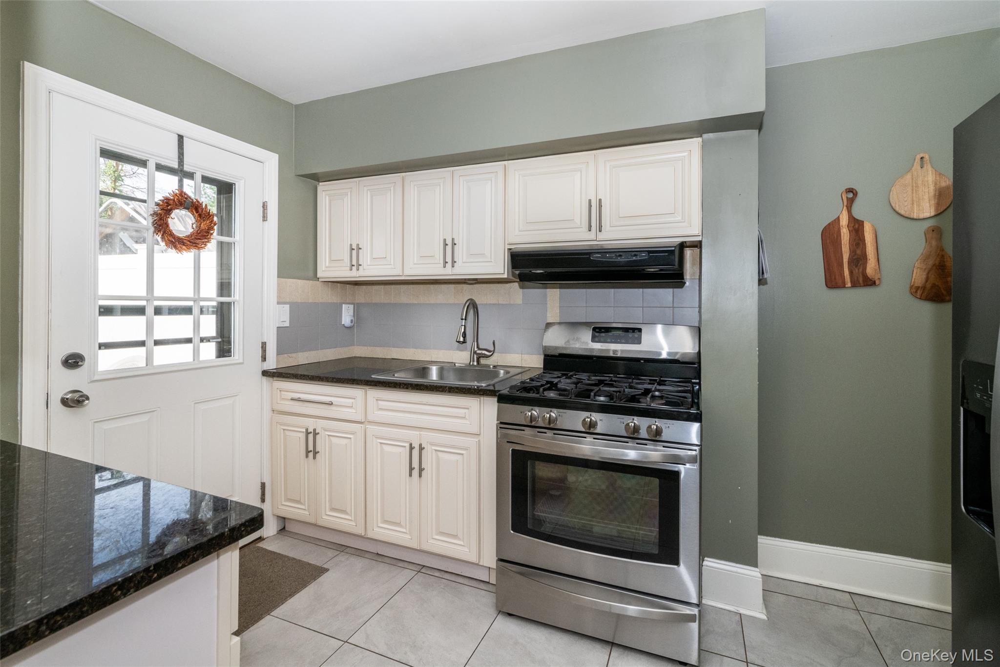 #6 photo, 90 Clinton Avenue, New Rochelle , NY 10801