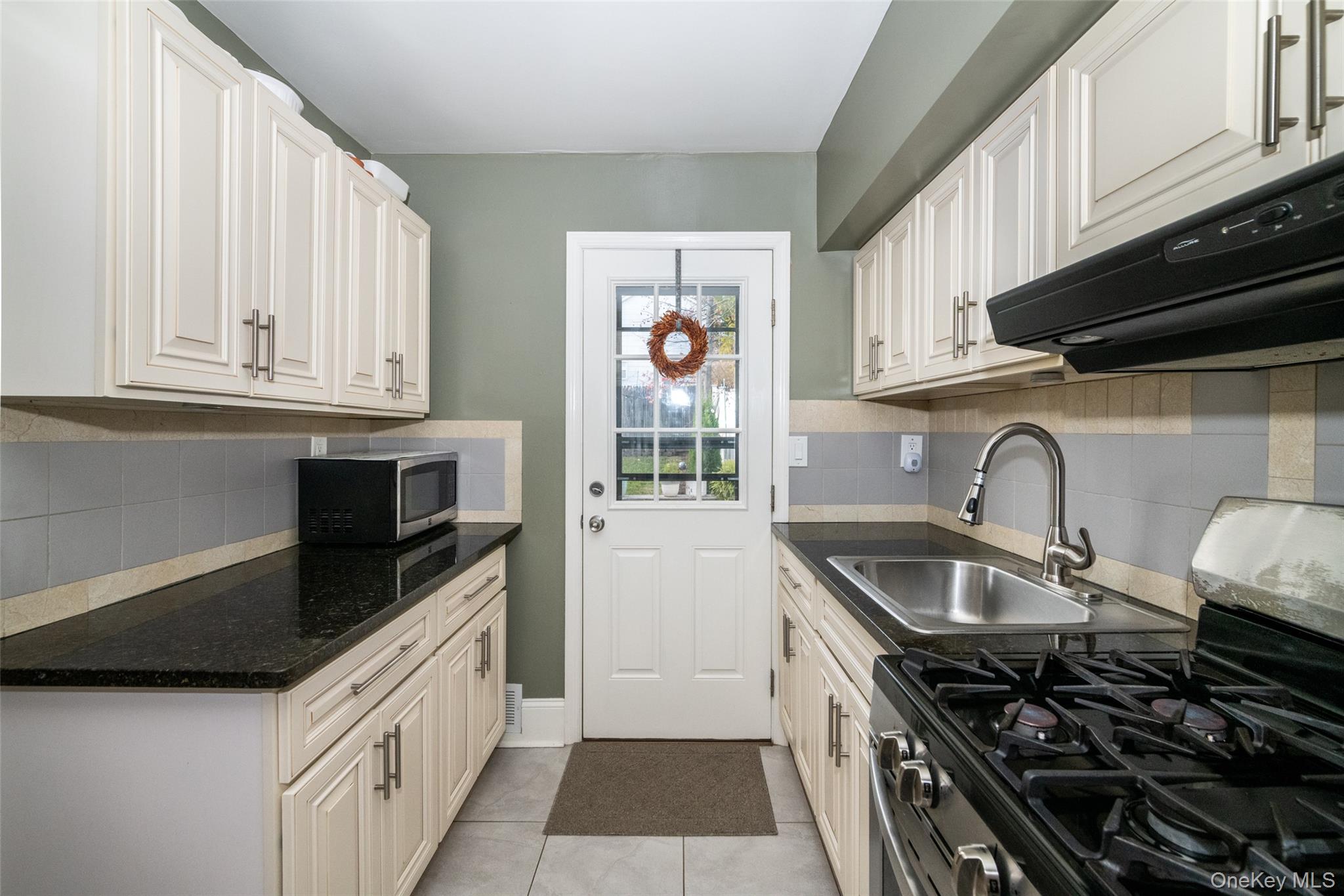 #8 photo, 90 Clinton Avenue, New Rochelle , NY 10801