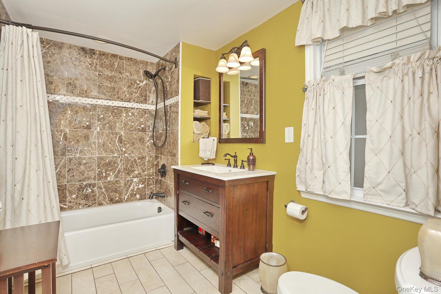 #20 photo, 81 E Maple Avenue, Suffern , NY 10901