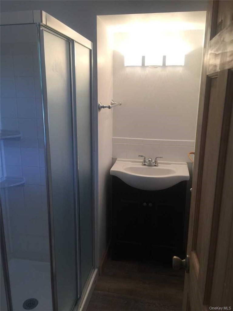 #6 photo, 8 Maryland Avenue, Armonk , NY 10504