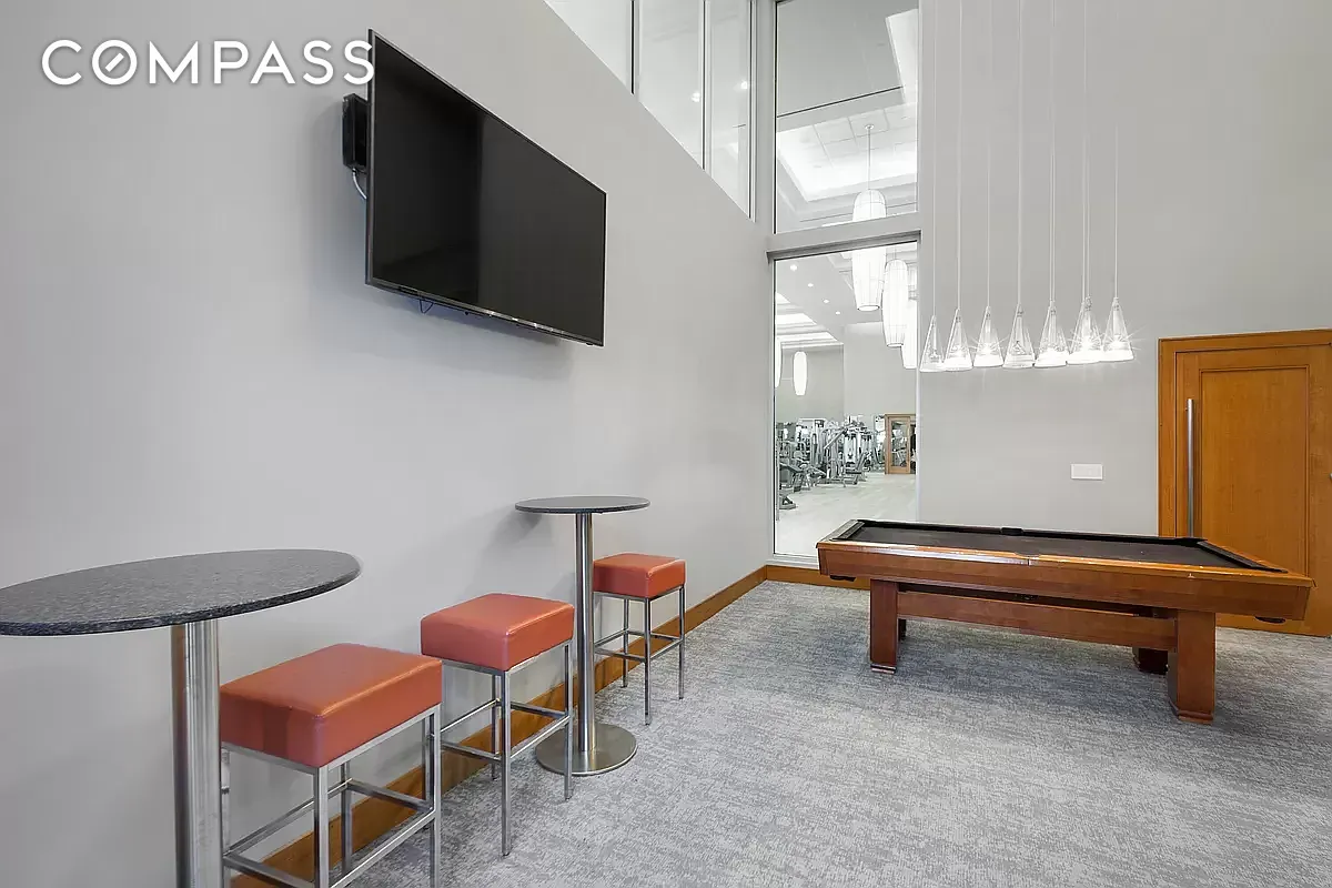 #10 photo, 20 West Street, Financial District , NY 10004