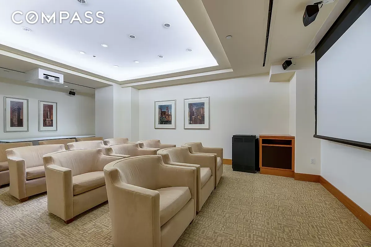 #14 photo, 20 West Street, Financial District , NY 10004